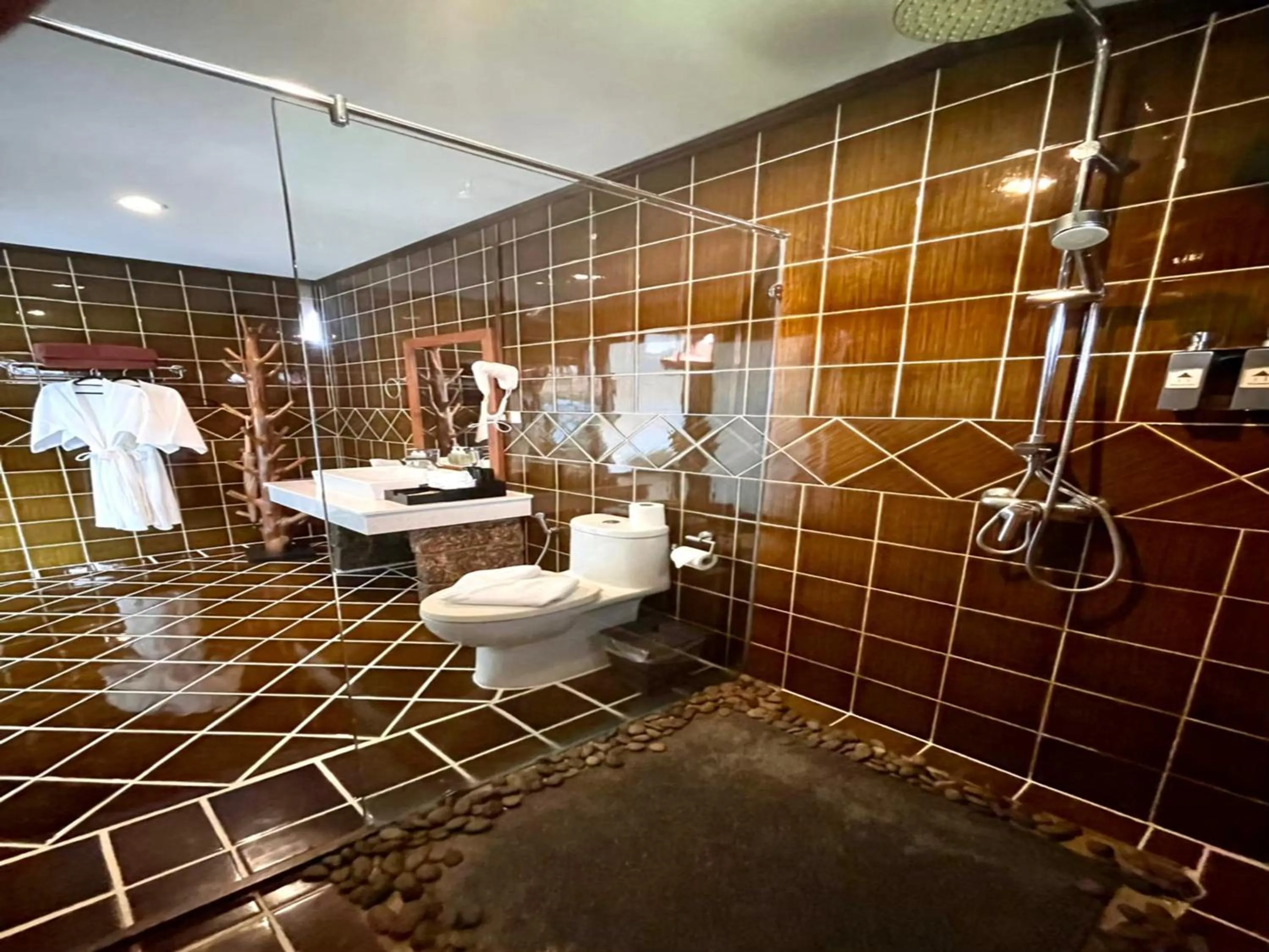 Bathroom in Na Mantra Resort