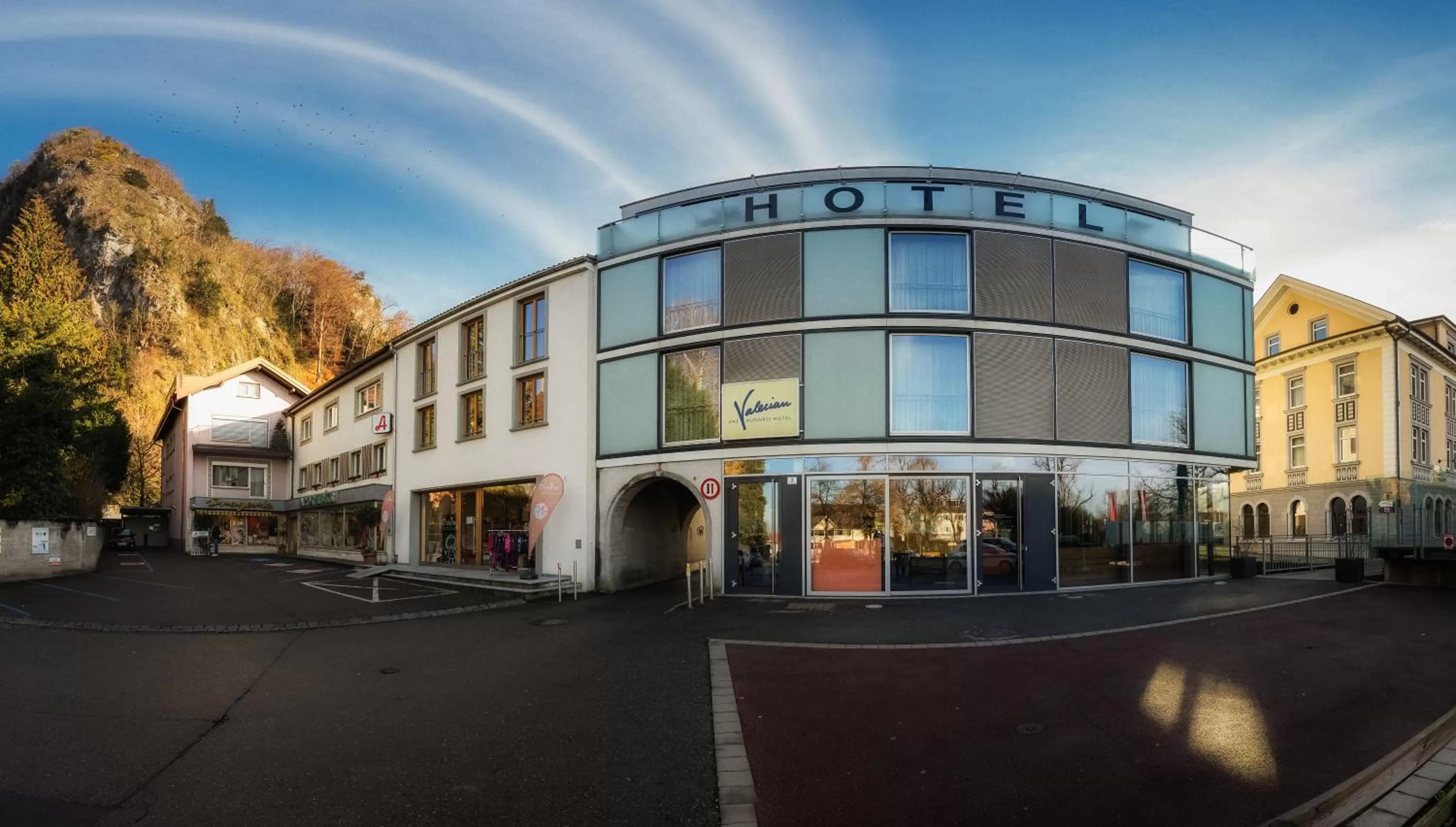 Property building in Businesshotel Valerian