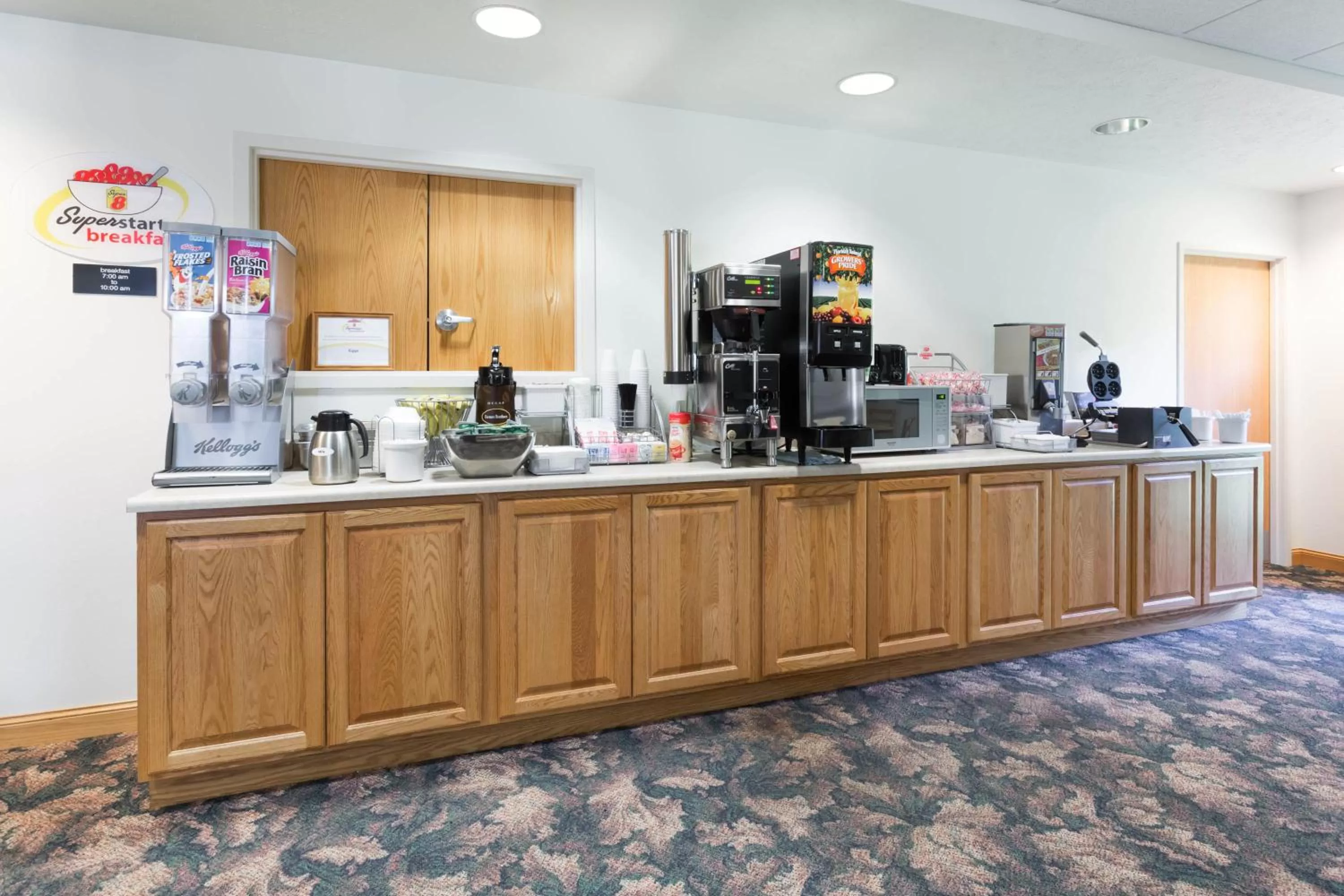 Continental breakfast in Super 8 by Wyndham Alma