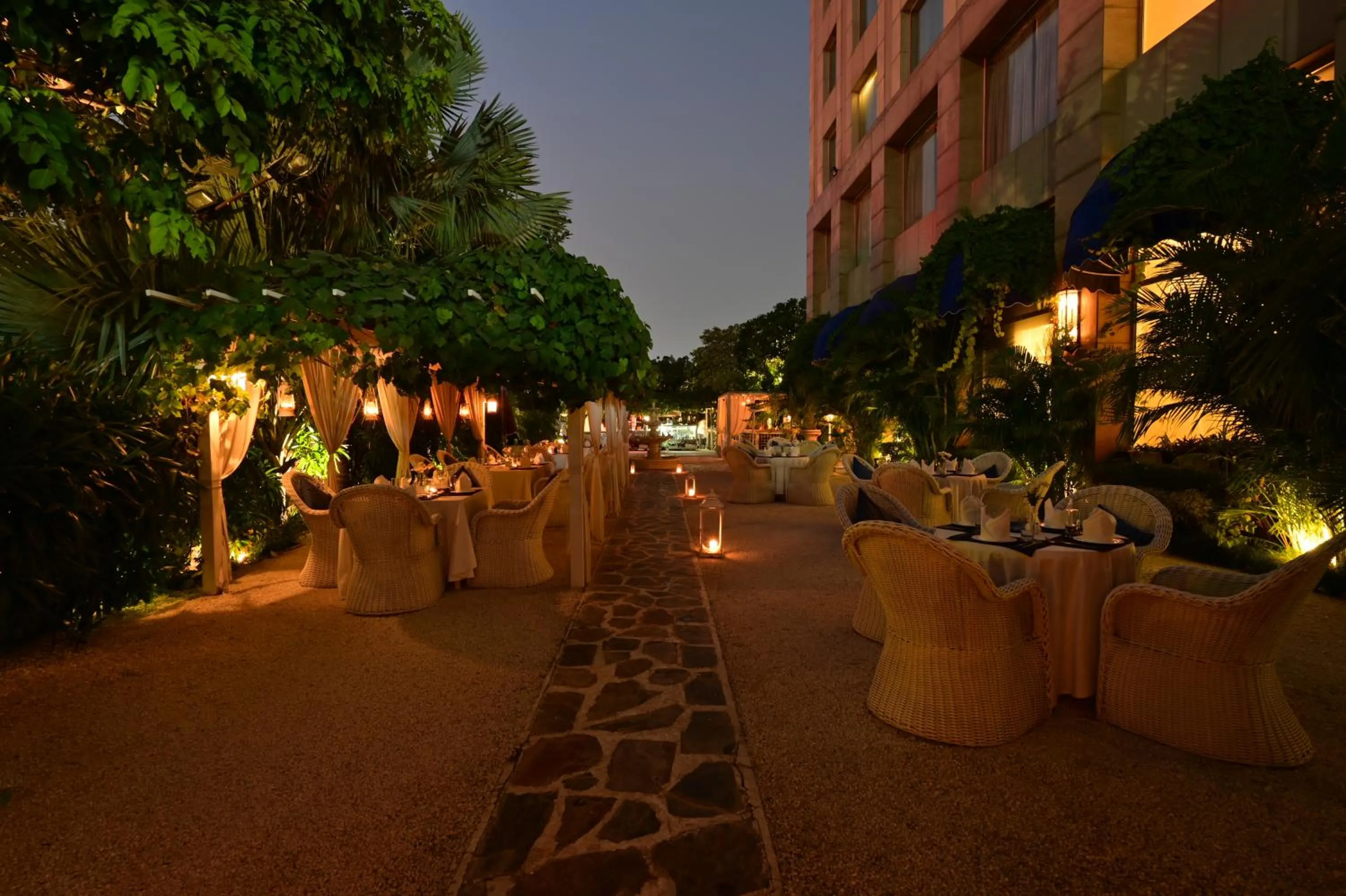 Restaurant/places to eat in Clarens Hotel