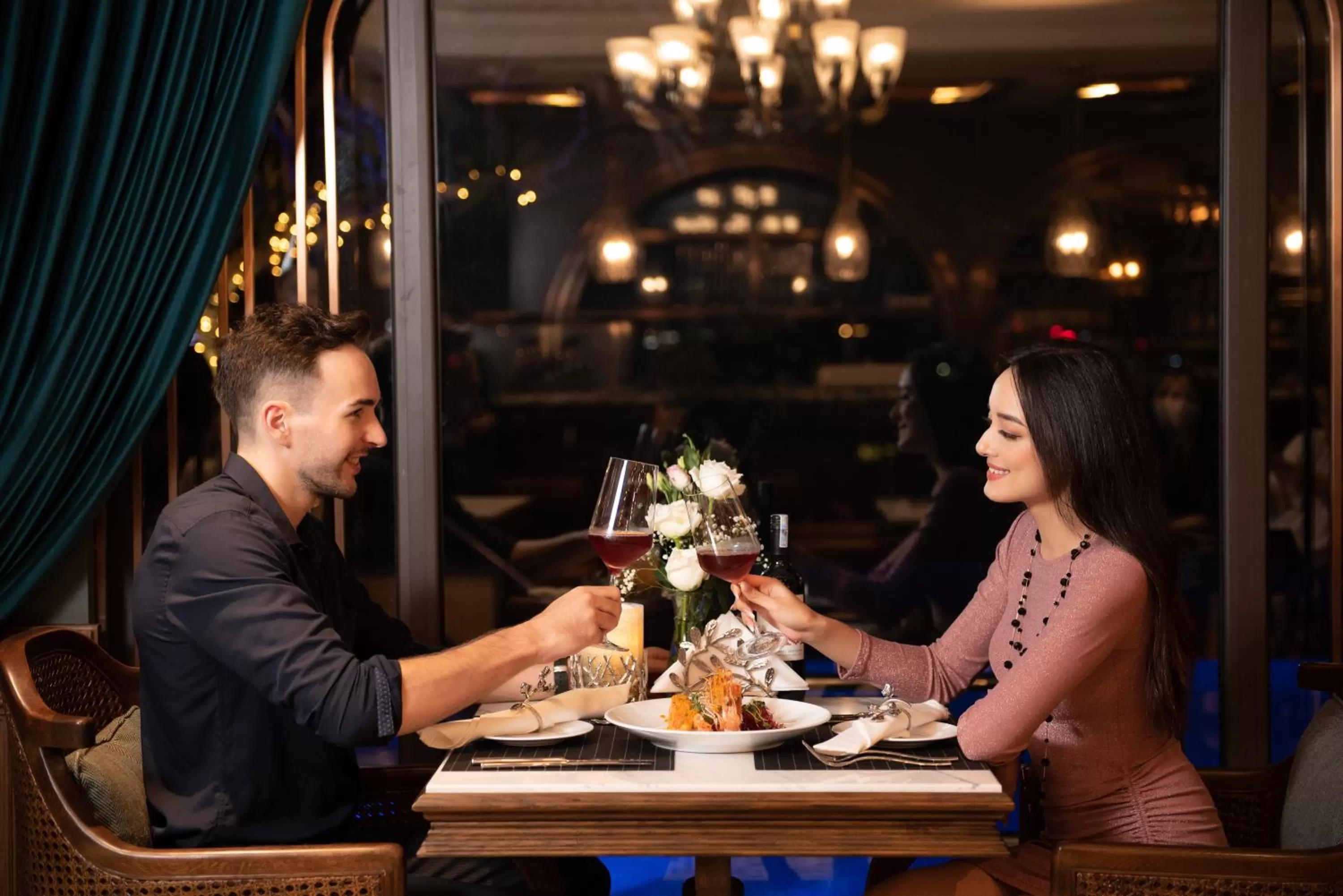 Restaurant/places to eat in Peridot Grand Luxury Boutique Hotel