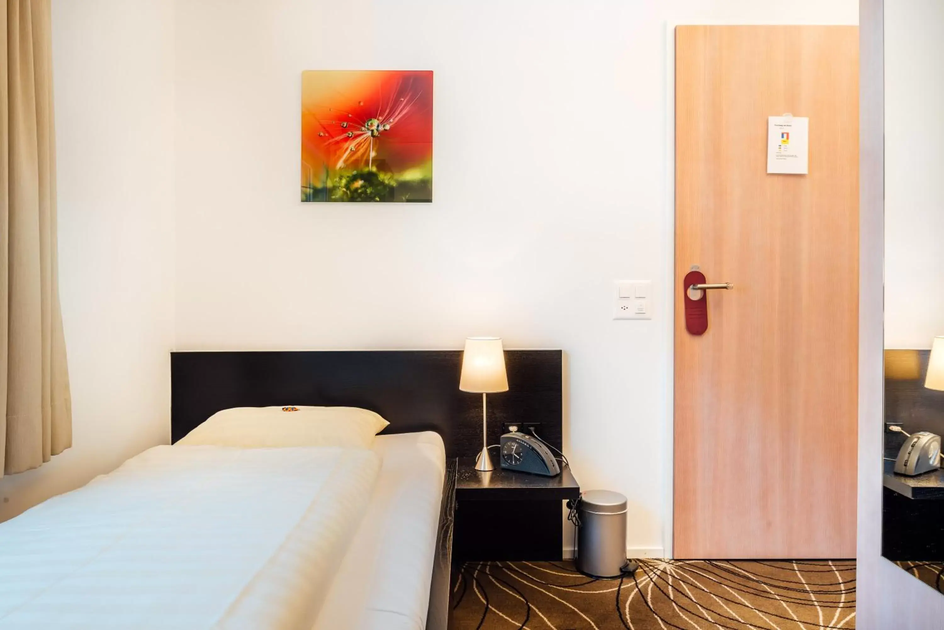 Double or Twin Room - single occupancy in Hotel Restaurant La Furca Double or Twin Room - single occupancy in Hotel Restaurant La Furca