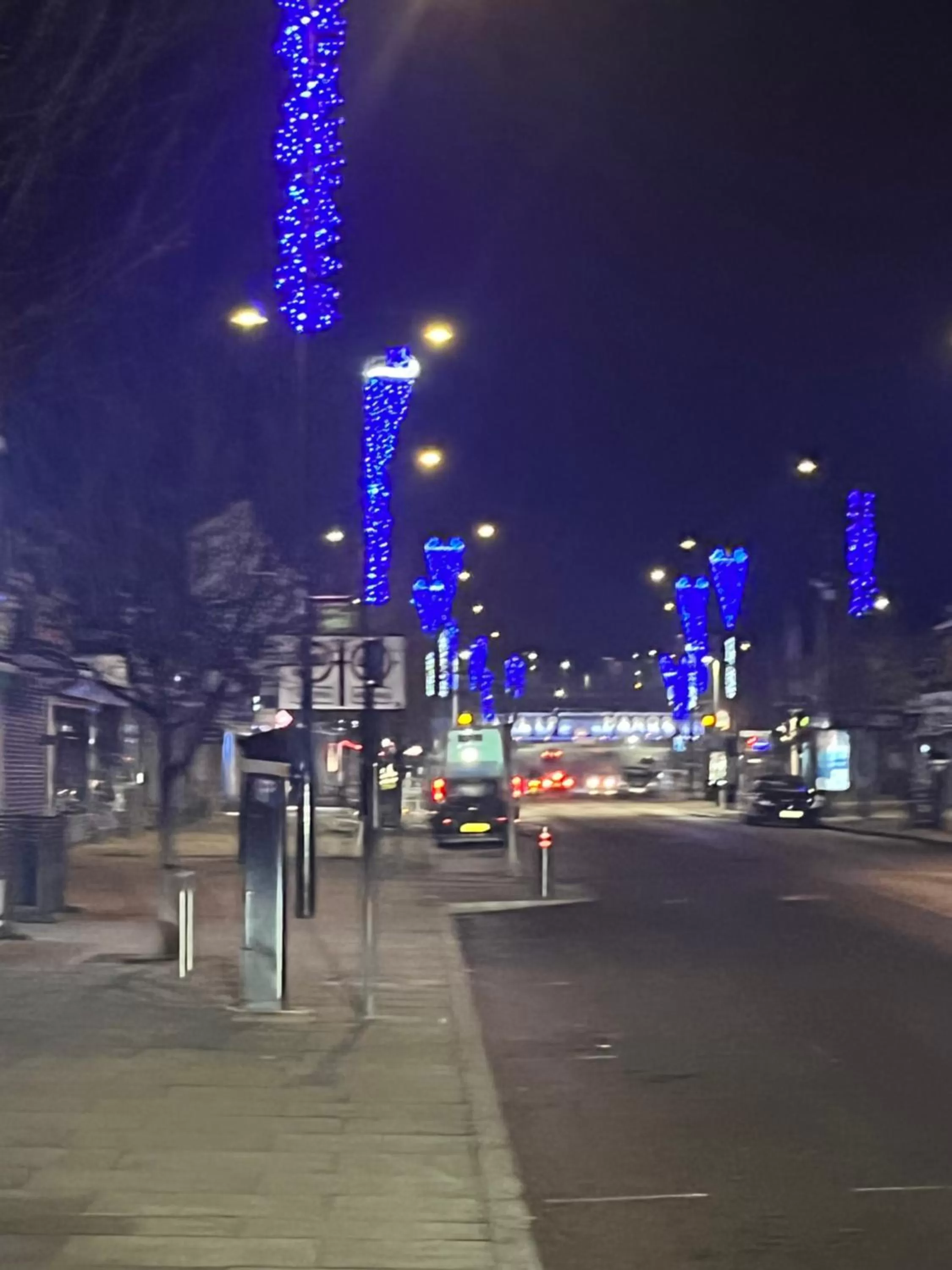 TJ Homes - Luxury Studio Suite with Garden View - Next to tube station London