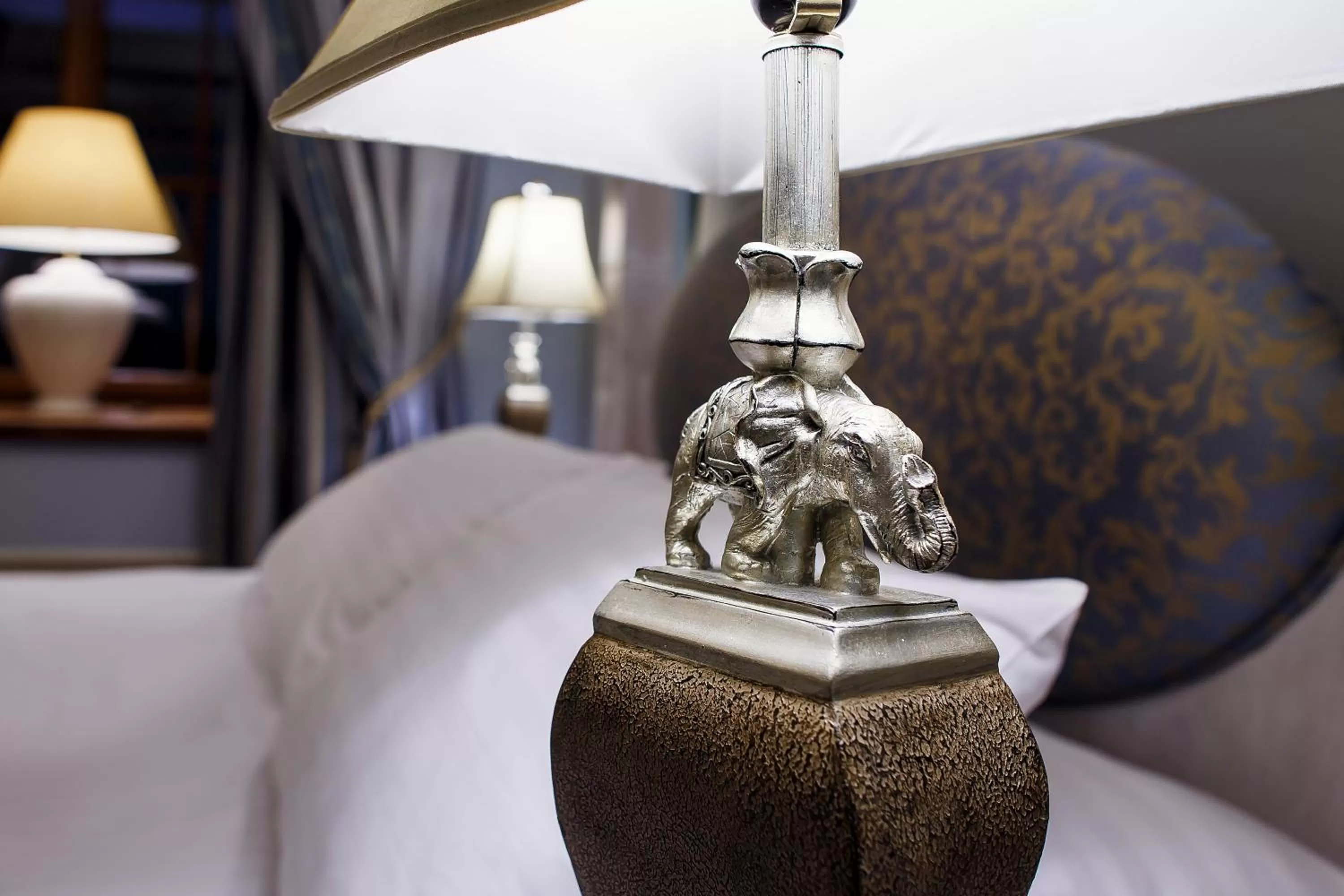 Decorative detail, Bed in Hotel Król Kazimierz