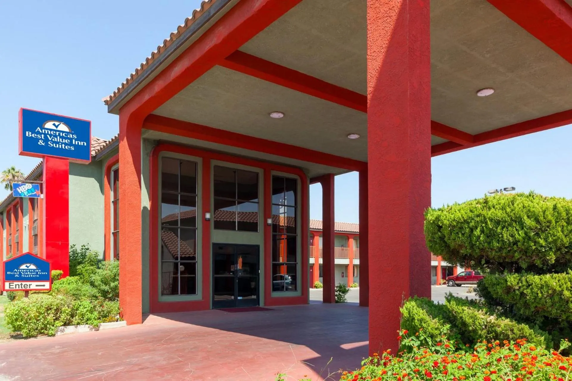 Property building in America's Best Value Inn & Suites Bakersfield Central