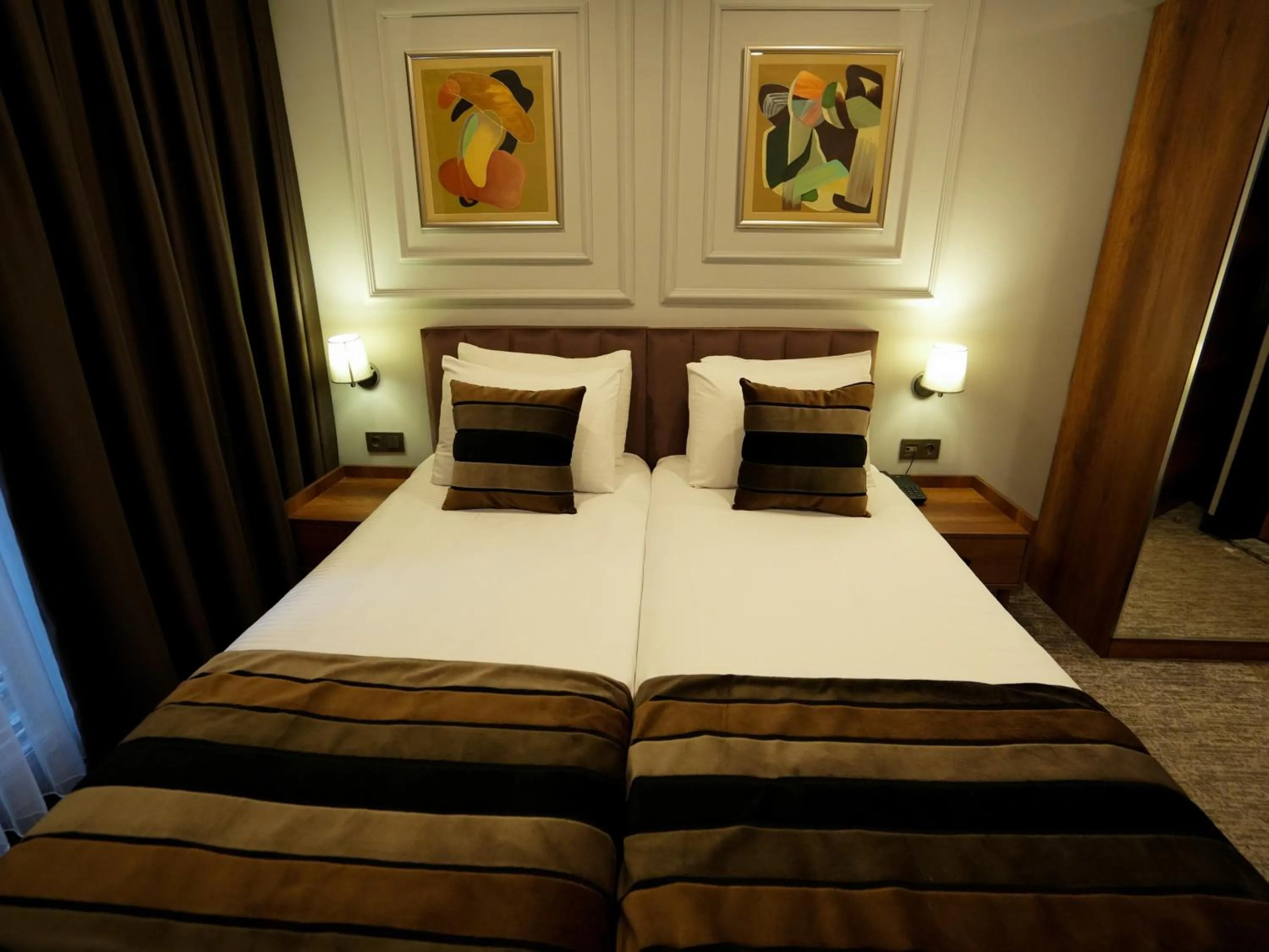Massage, Bed in Zalel Hotels Laleli