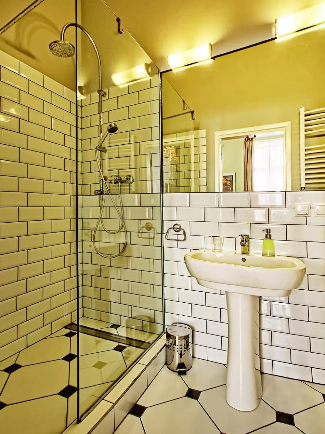 Bathroom in Stare Kino Cinema Residence