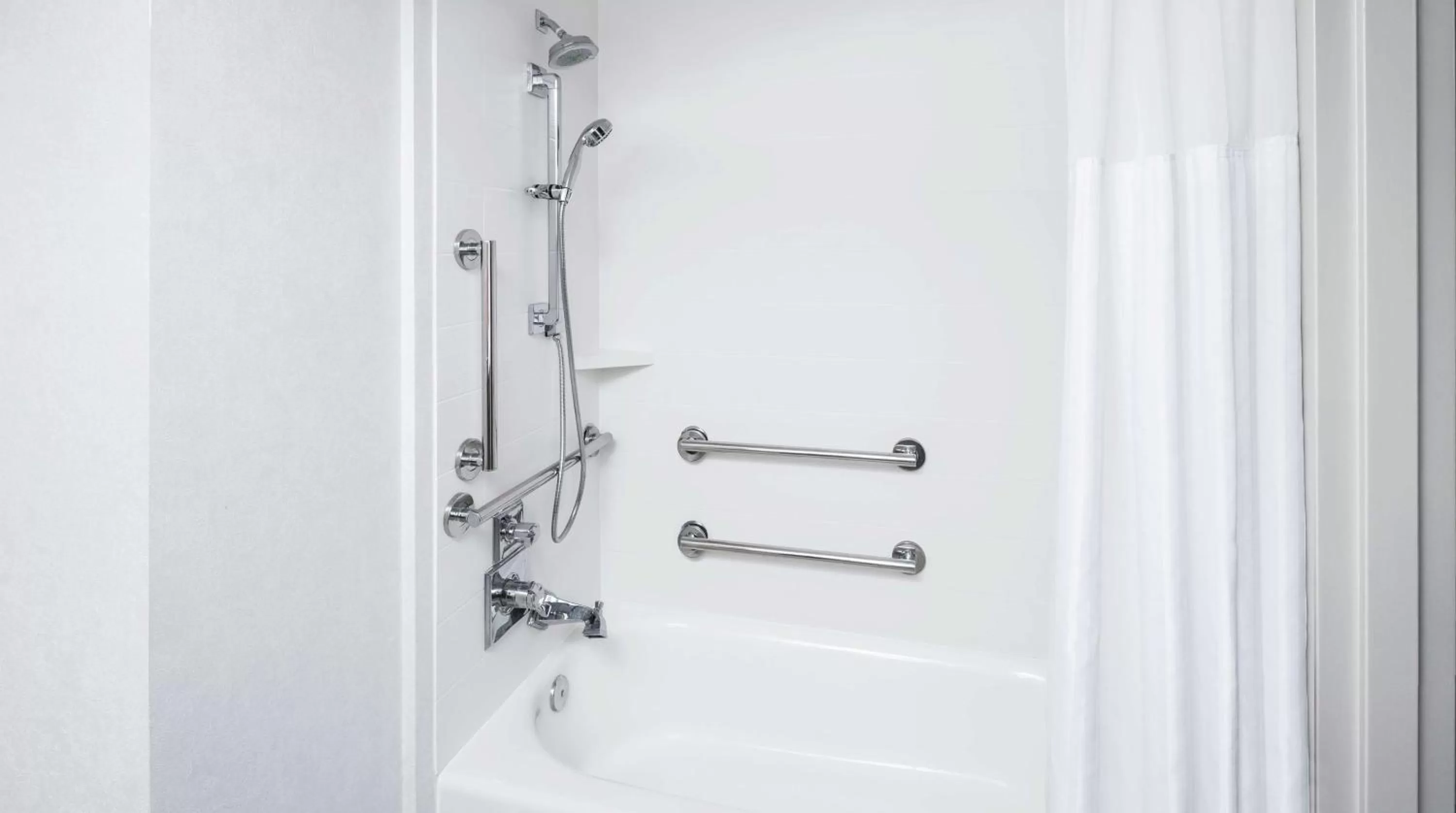 Bathroom in Hilton Garden Inn Albuquerque North/Rio Rancho