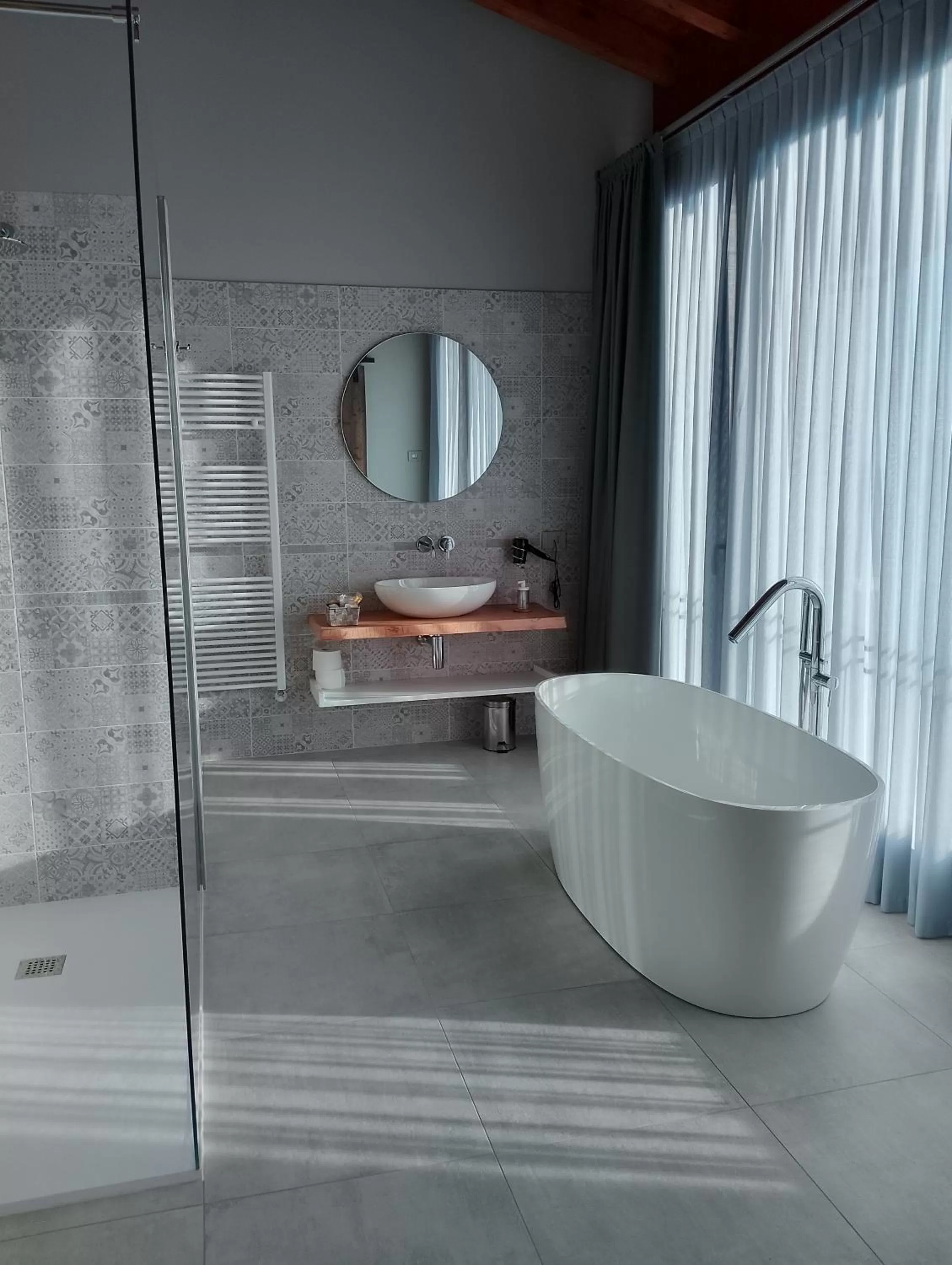 Bathroom in B&B LA VALLUNA