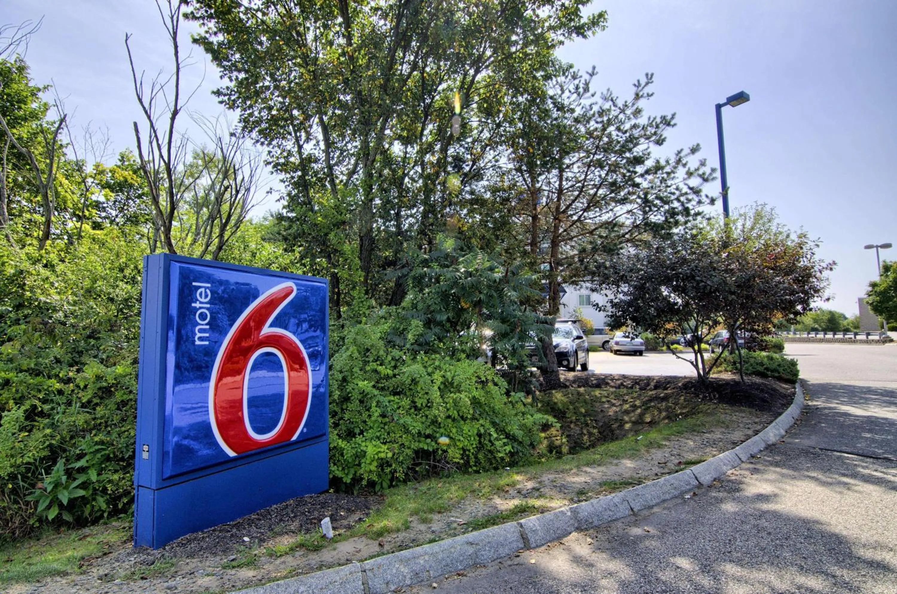 Property building in Motel 6-Portsmouth, NH
