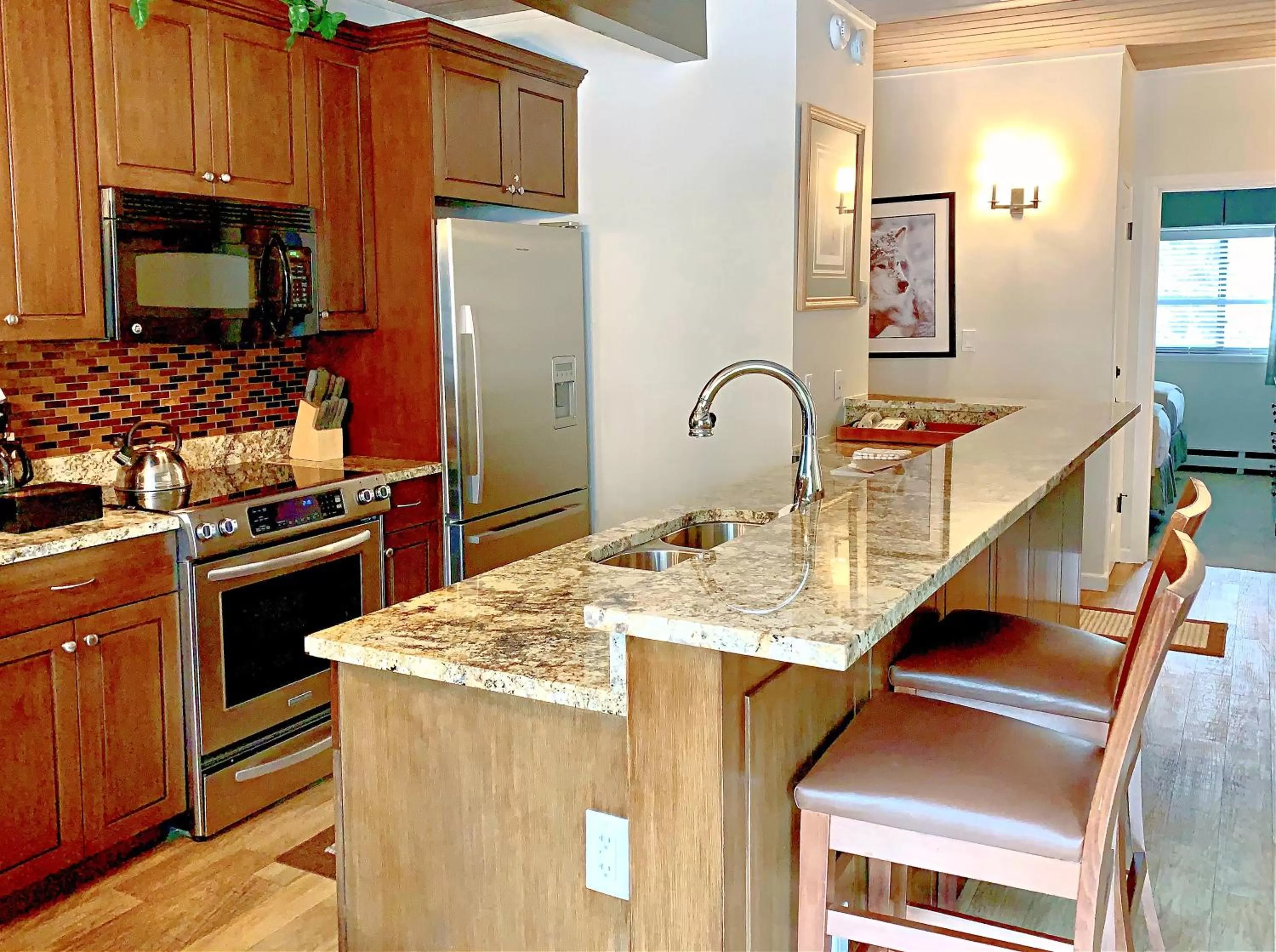 Kitchen or kitchenette in Aspen Square Condominium Hotel