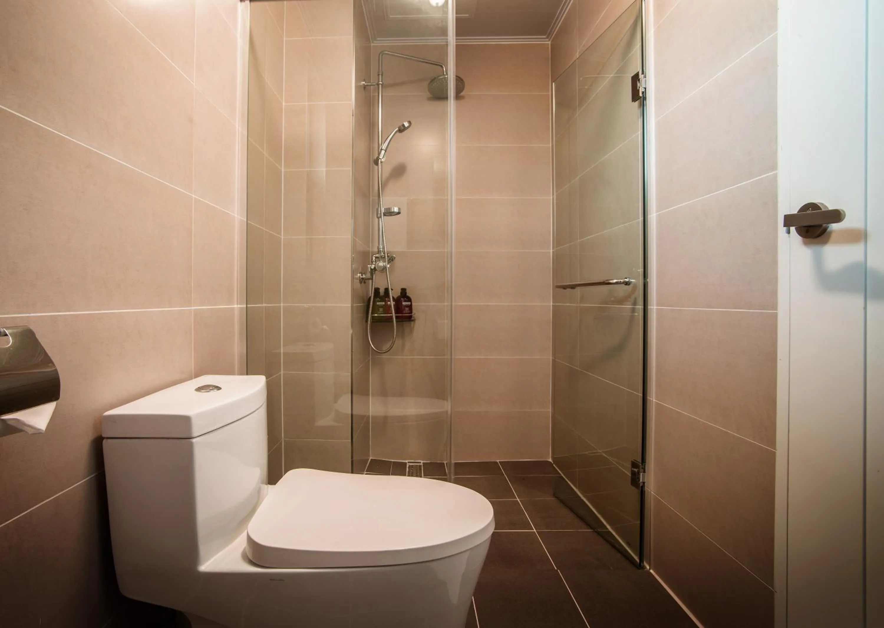 Toilet in Poema Stay Pension