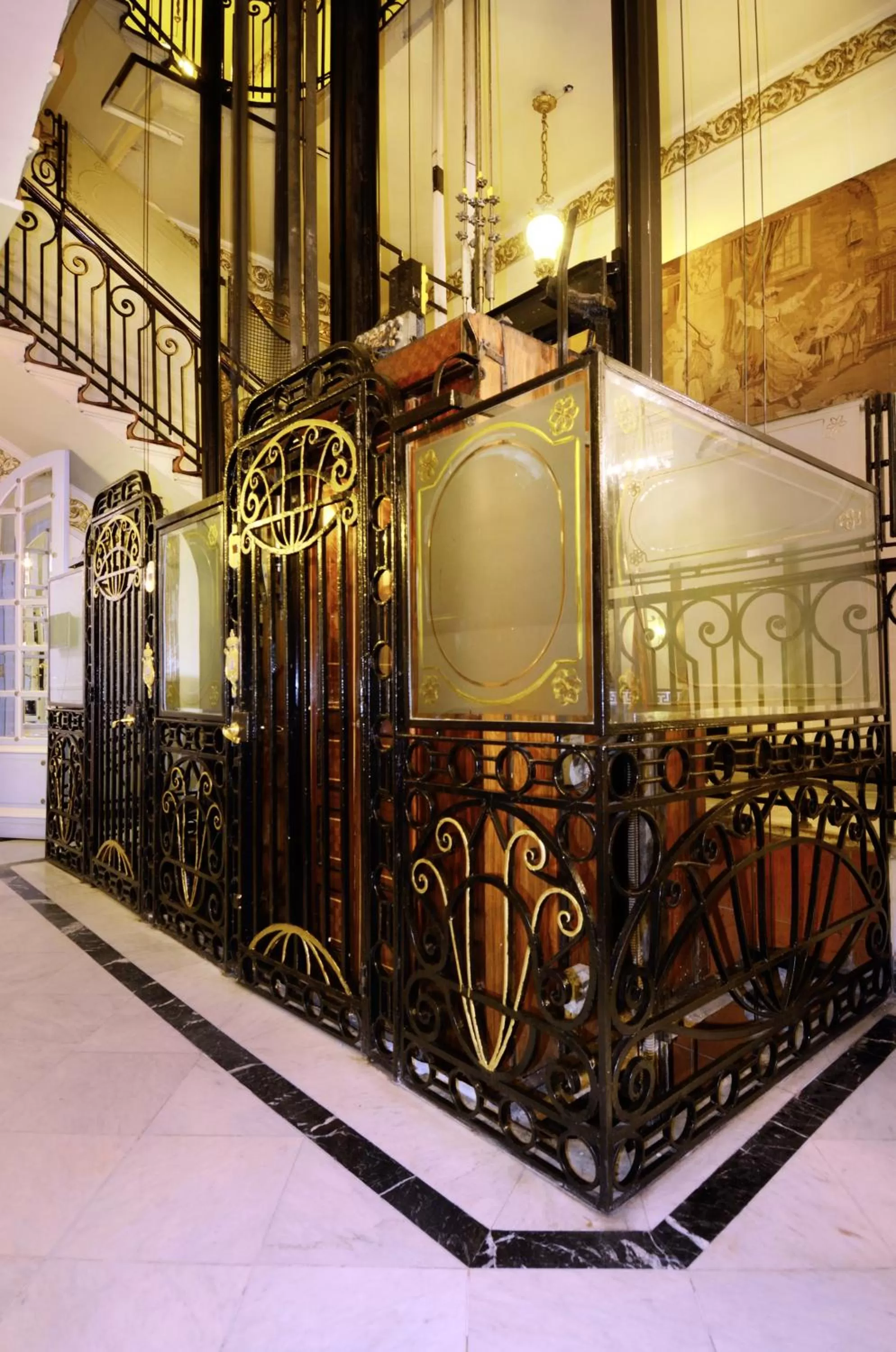 Facade/entrance in Windsor Palace Luxury Heritage Hotel Since 1906 by Paradise Inn Group