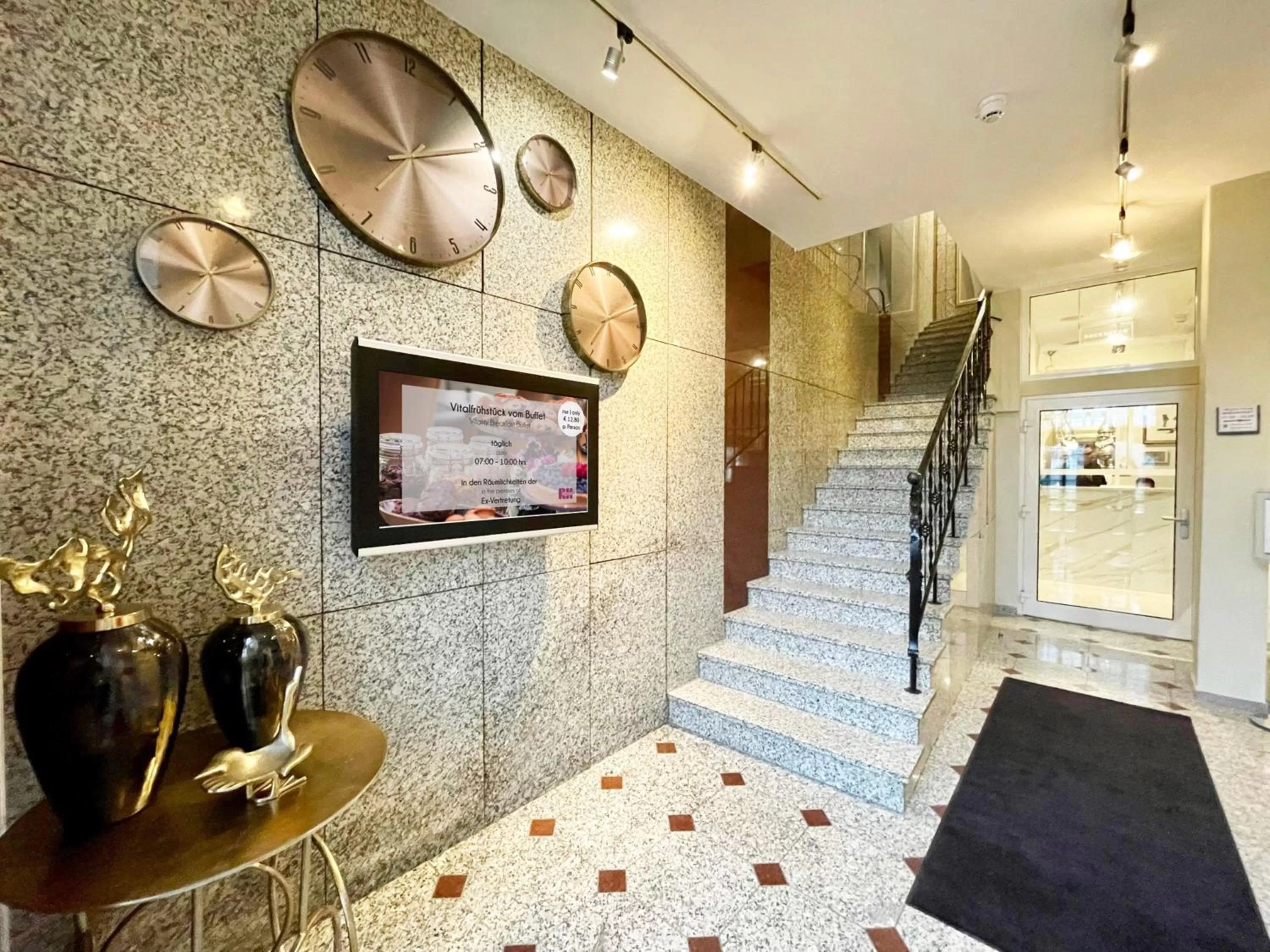 Lobby or reception in Rhein Hotel St. Martin