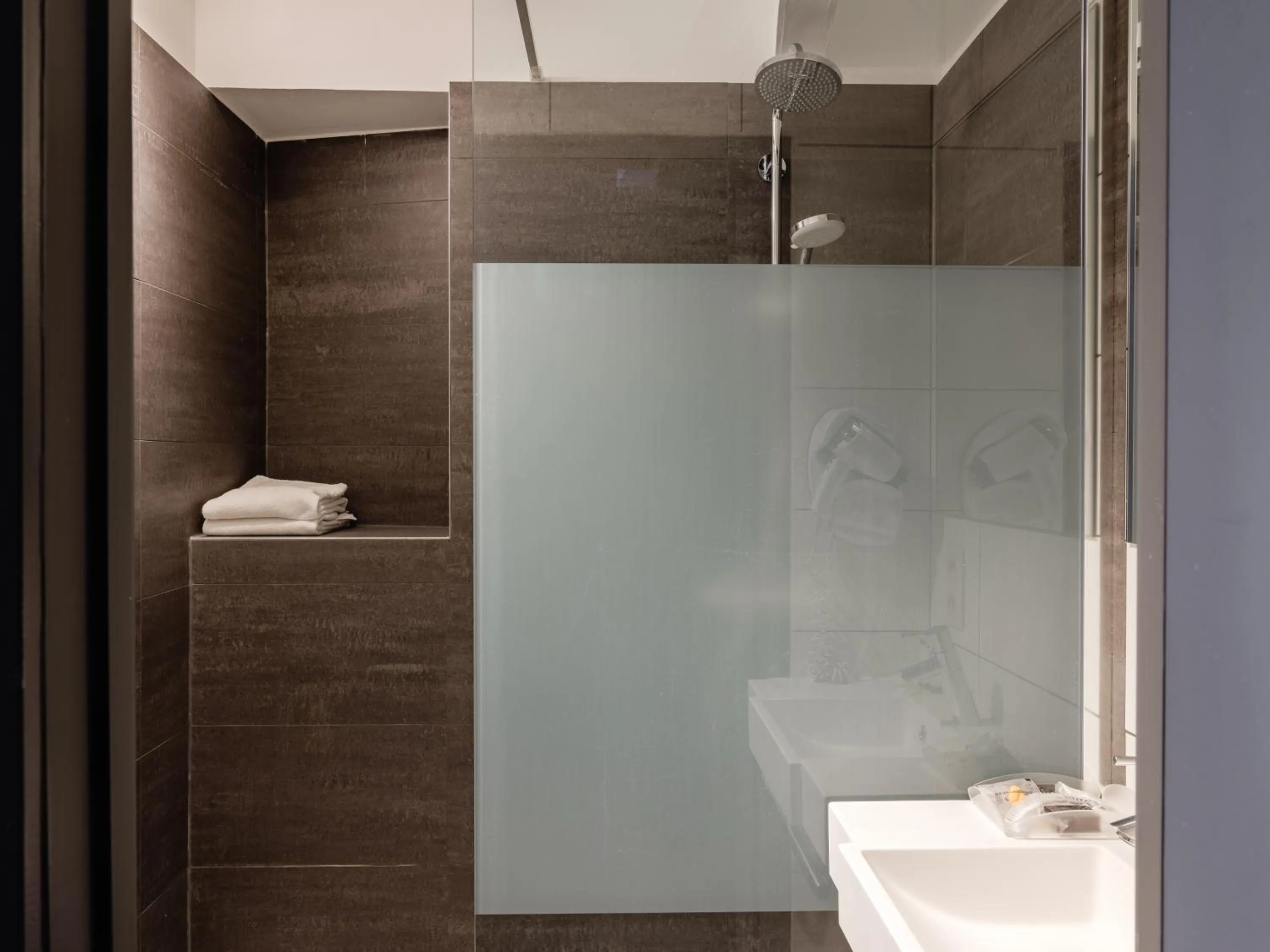 Shower in Hotel Gravensteen