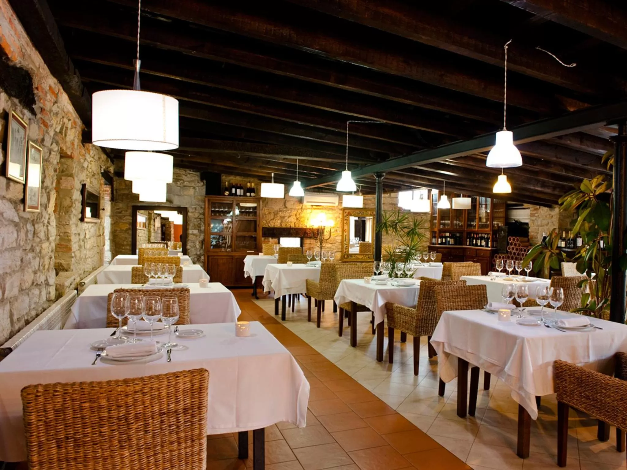 Restaurant/places to eat in Posada Santa Ana