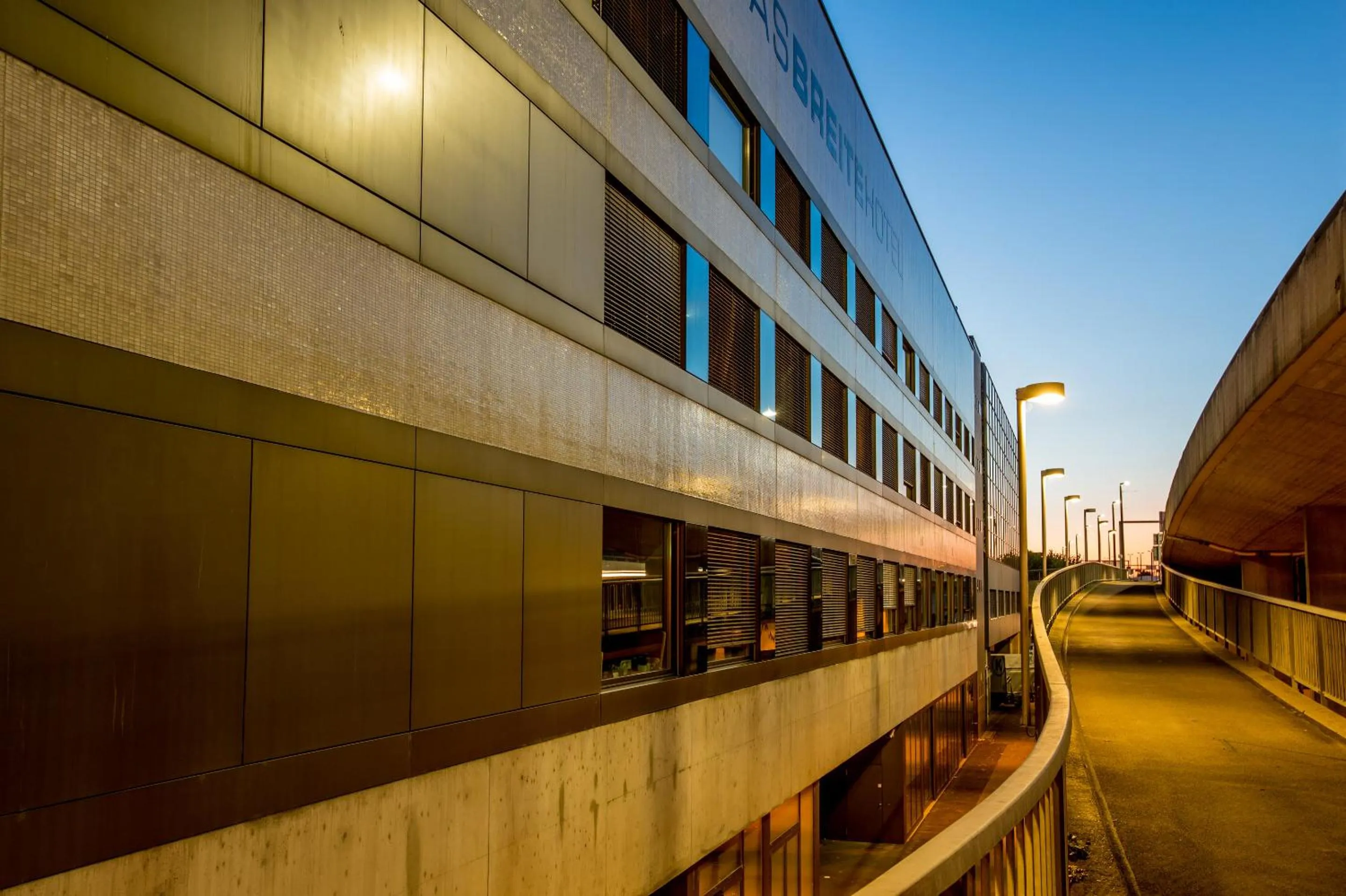 Property building in Dasbreitehotel am Rhein