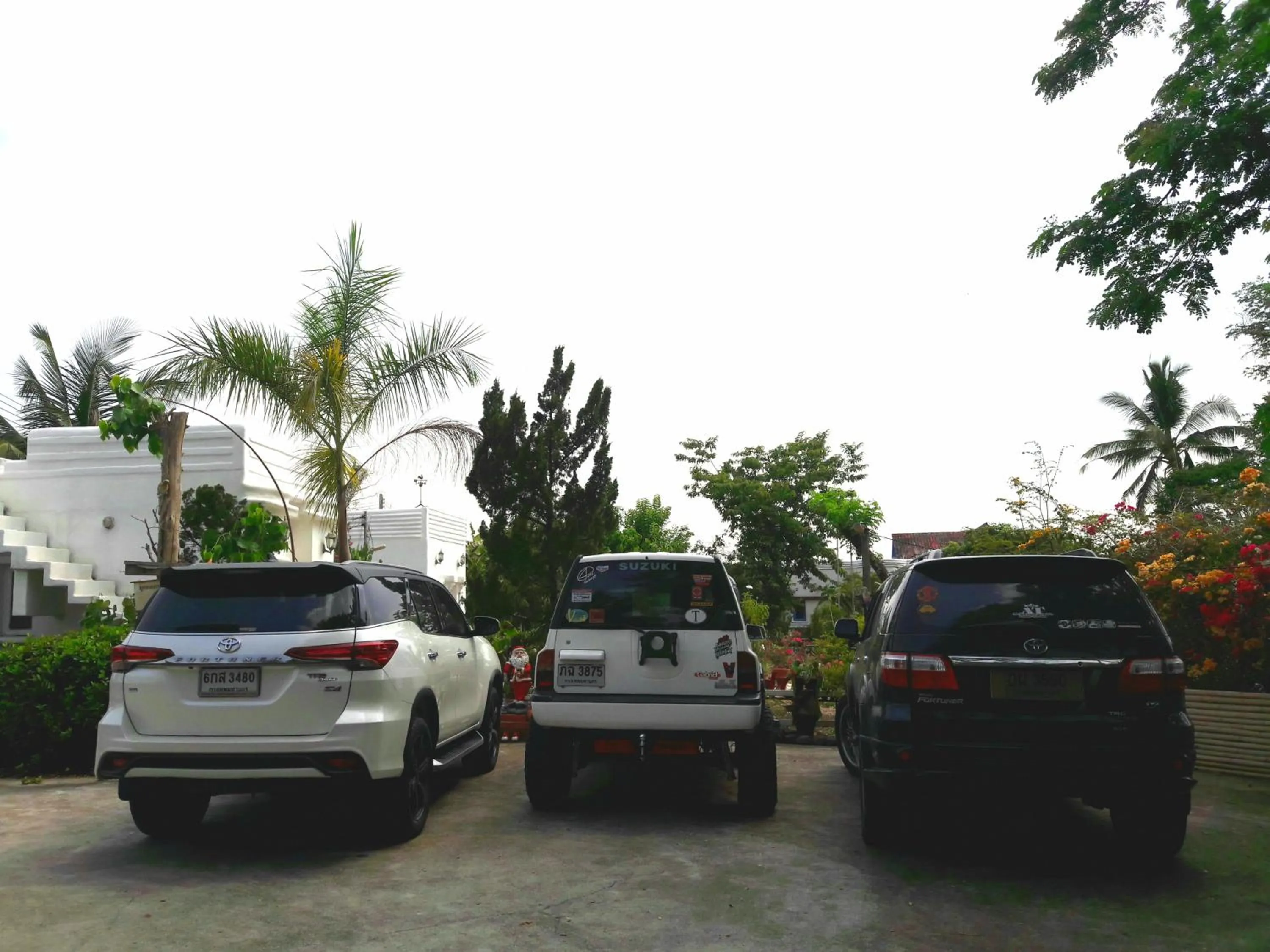 Scenic Riverside Resort