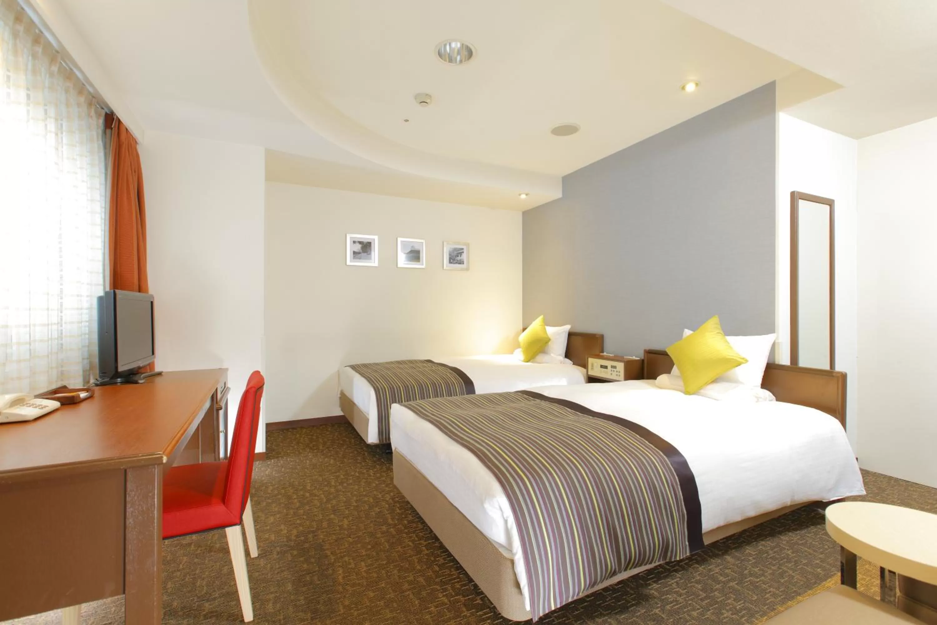 Spring, Bed in HOTEL MYSTAYS Utsunomiya