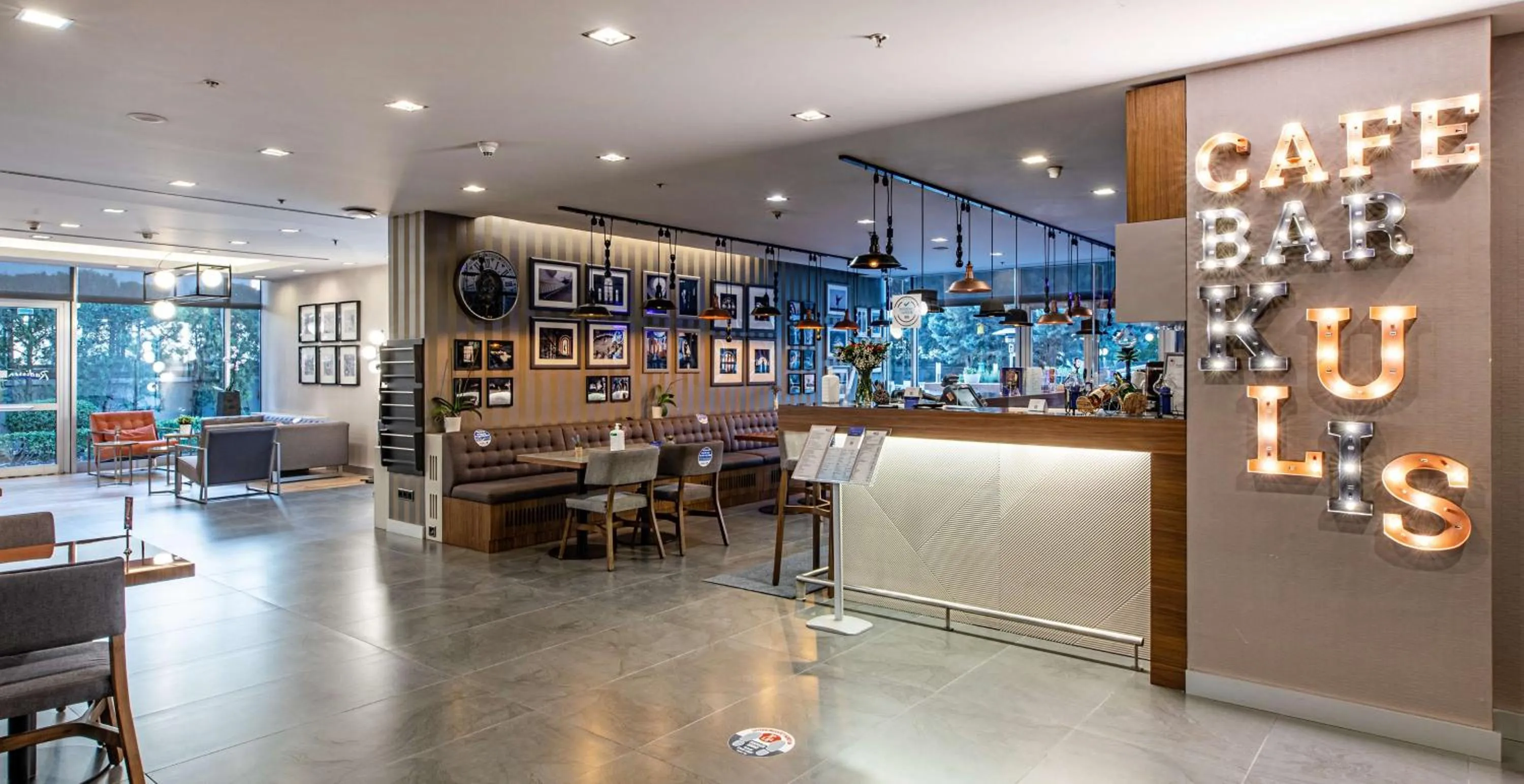 Restaurant/places to eat in Radisson Blu Ankara