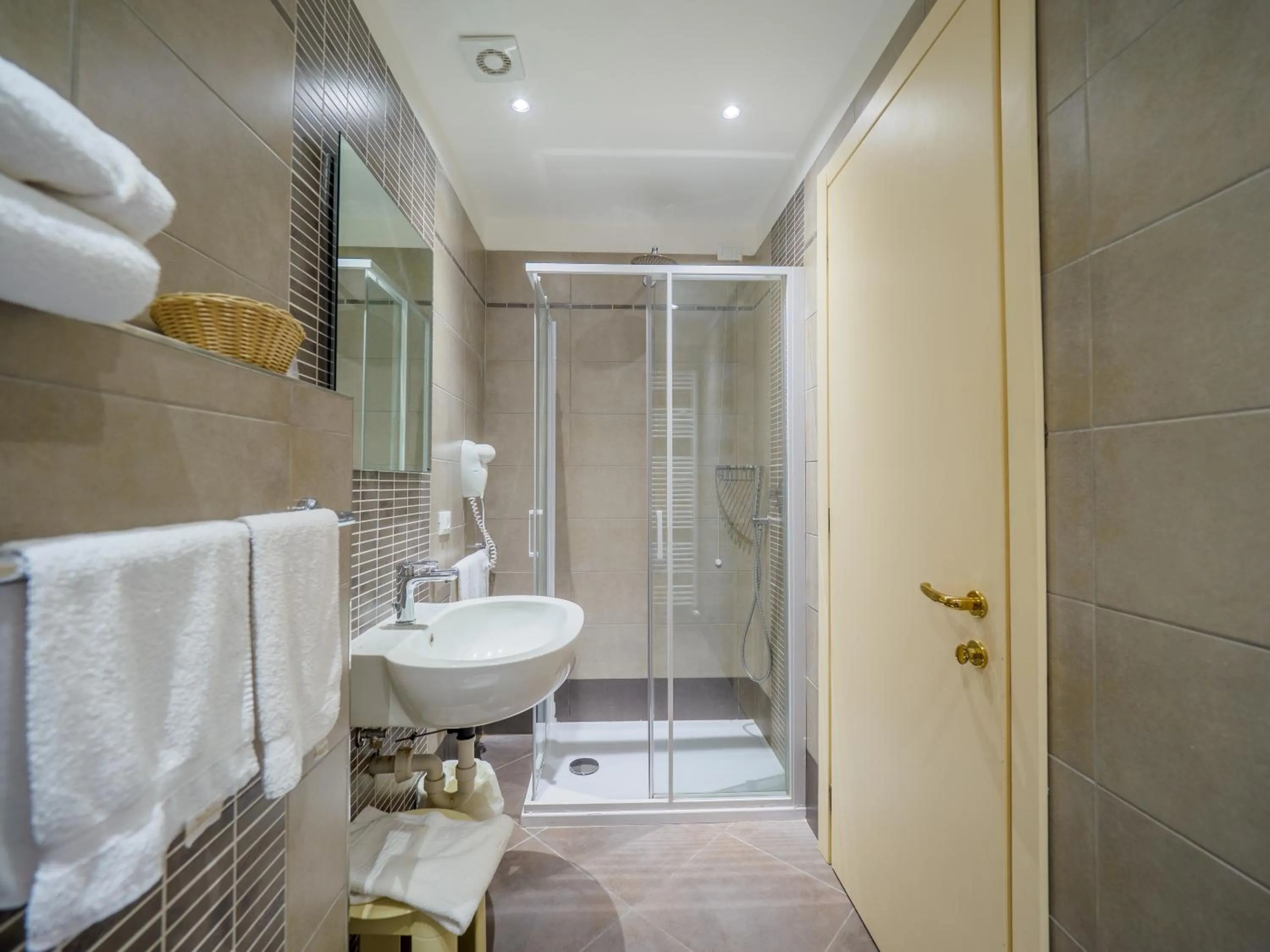 Bathroom in Hotel Cristallo di La Rosetta Srl