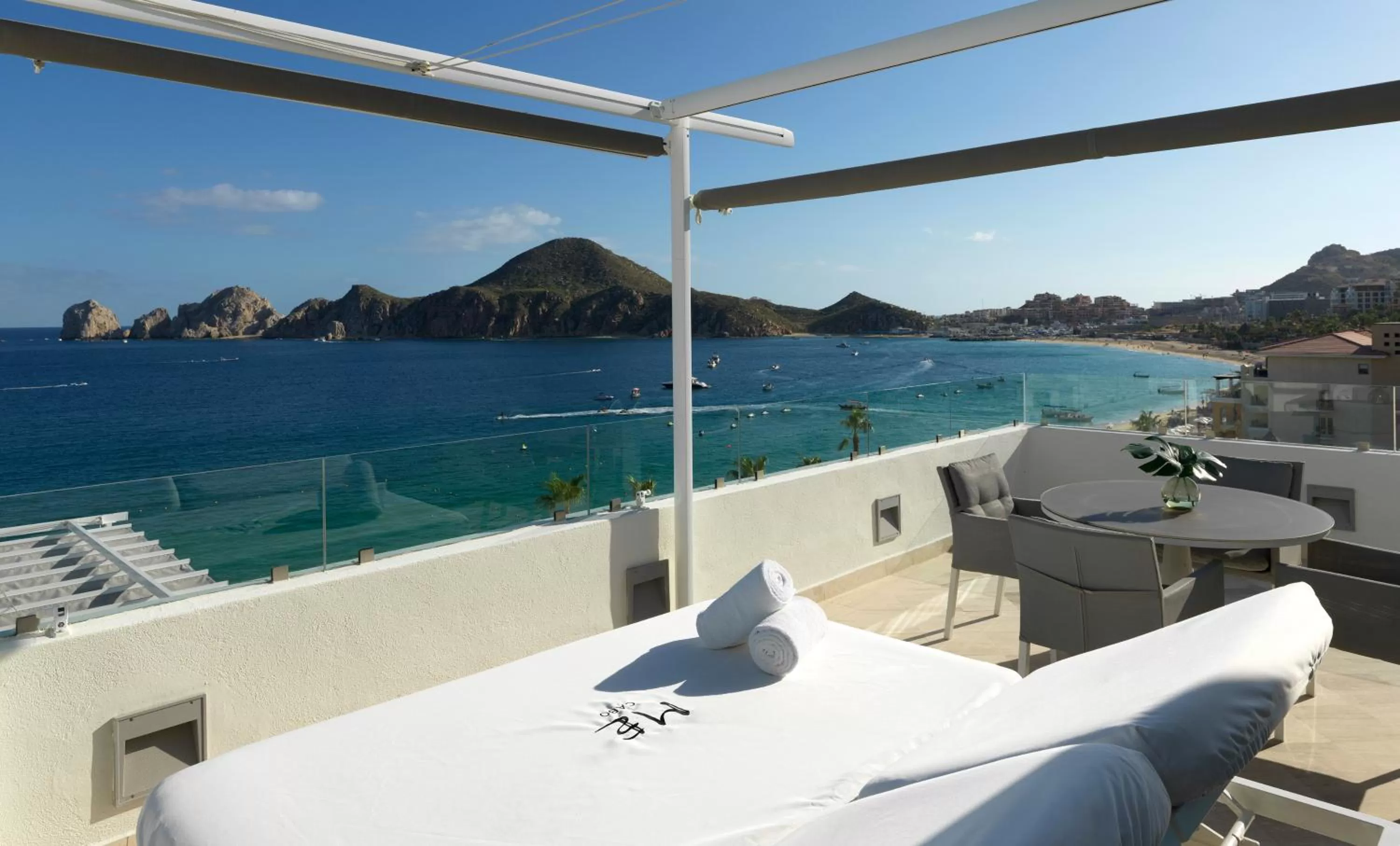 Balcony/Terrace in ME Cabo by Meliá