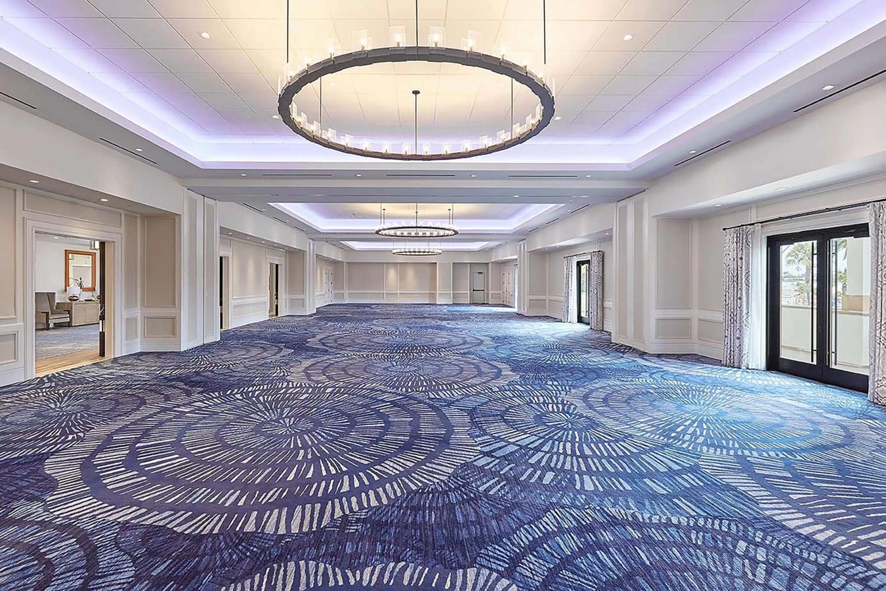 Meeting/conference room in The Waterfront Beach Resort, A Hilton Hotel