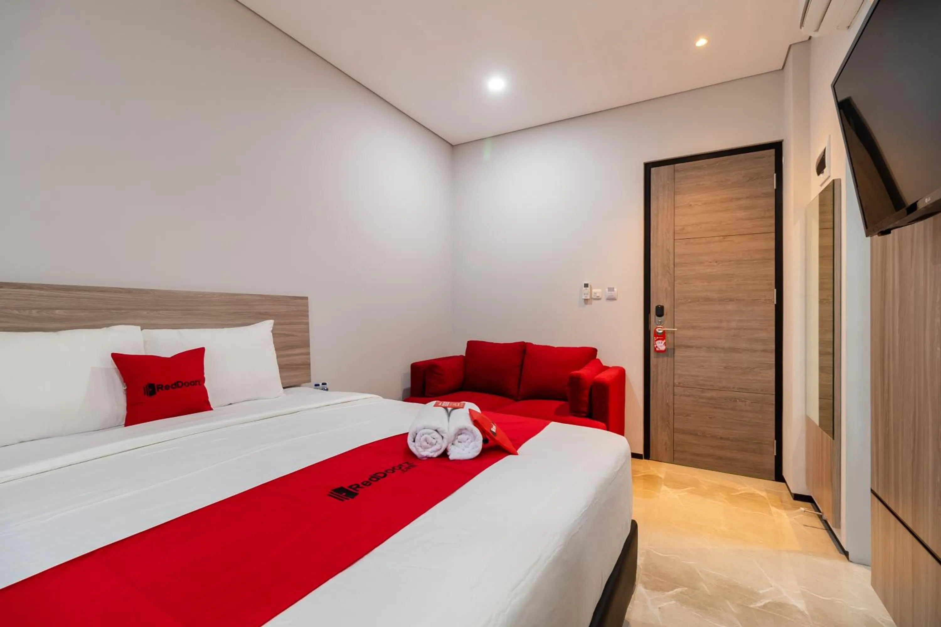 Property building, Bed in RedDoorz Plus near Senayan City