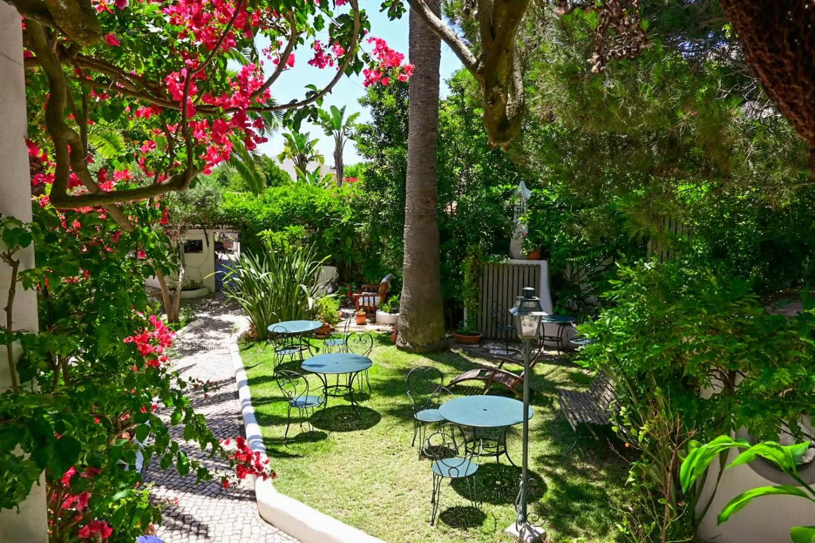 Garden in Uma Casa a Beira Sol