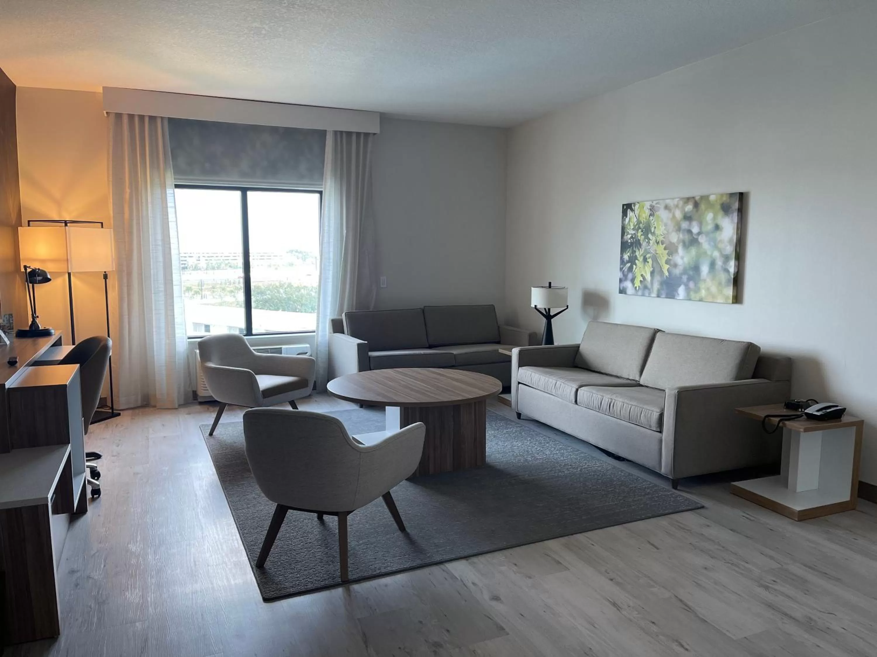 Seating area in Wyndham Garden Orlando Universal / I Drive