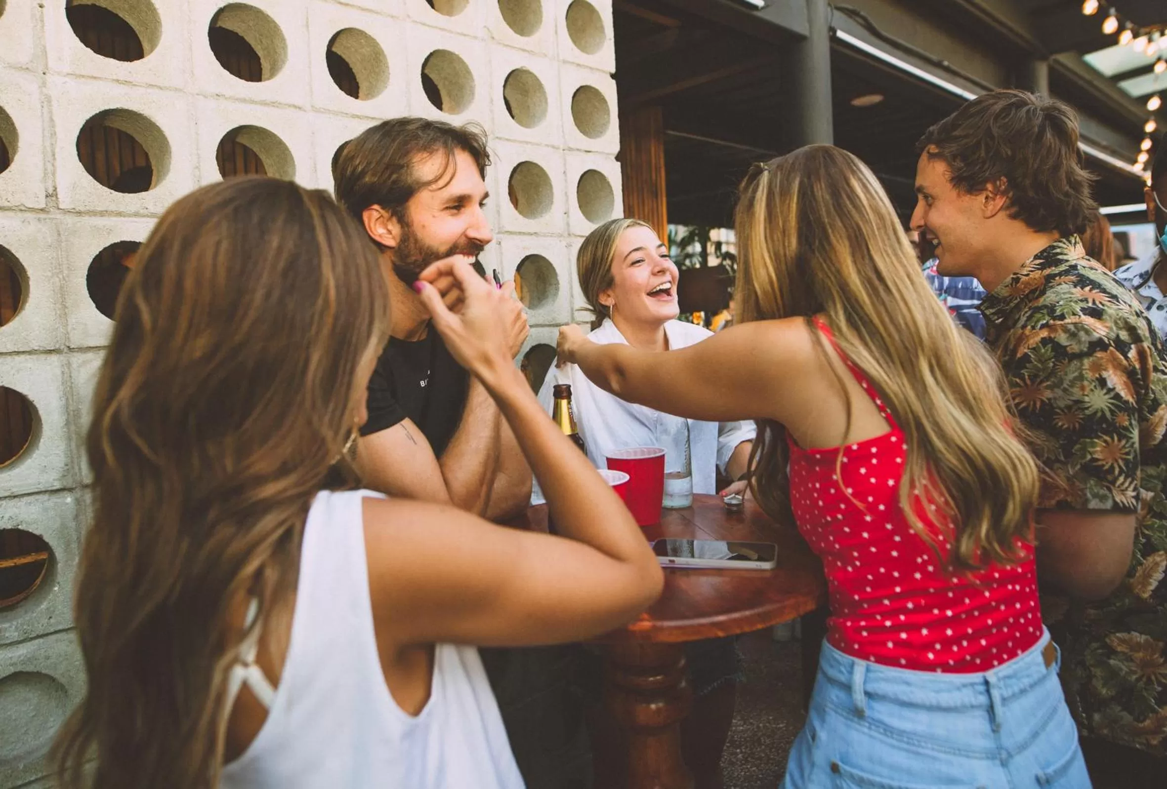 Lounge or bar in The Somos Beats Hotel & Rooftop