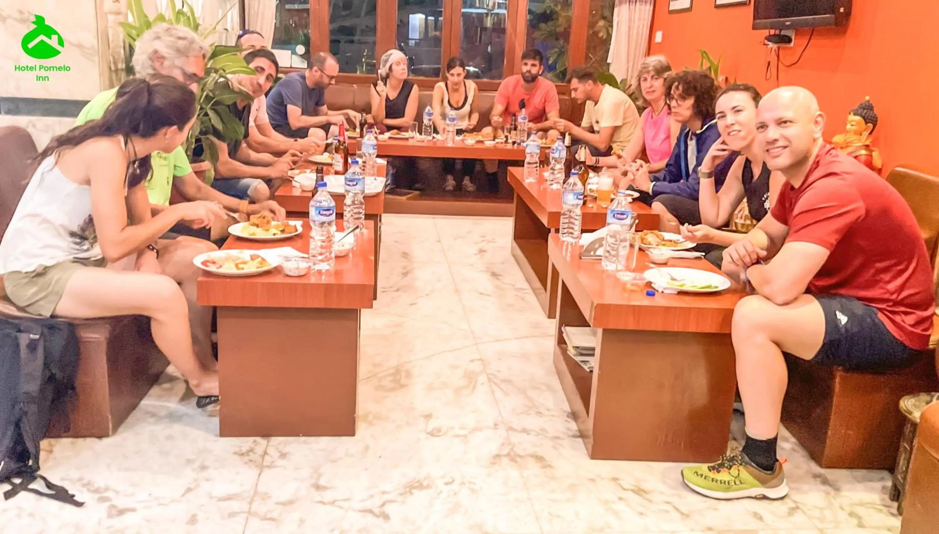 Breakfast in Hotel Pomelo House