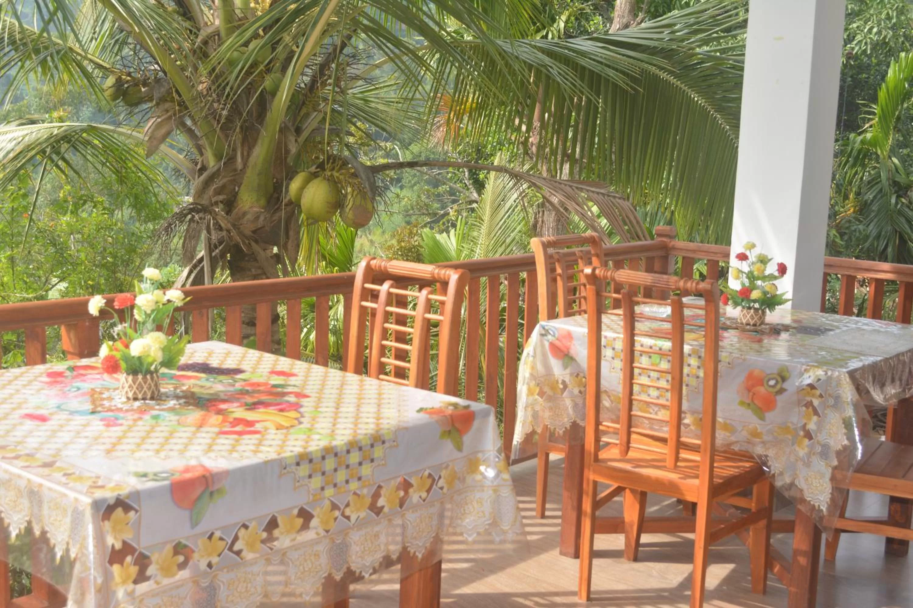 Property building, Restaurant/Places to Eat in Saddle Cottage