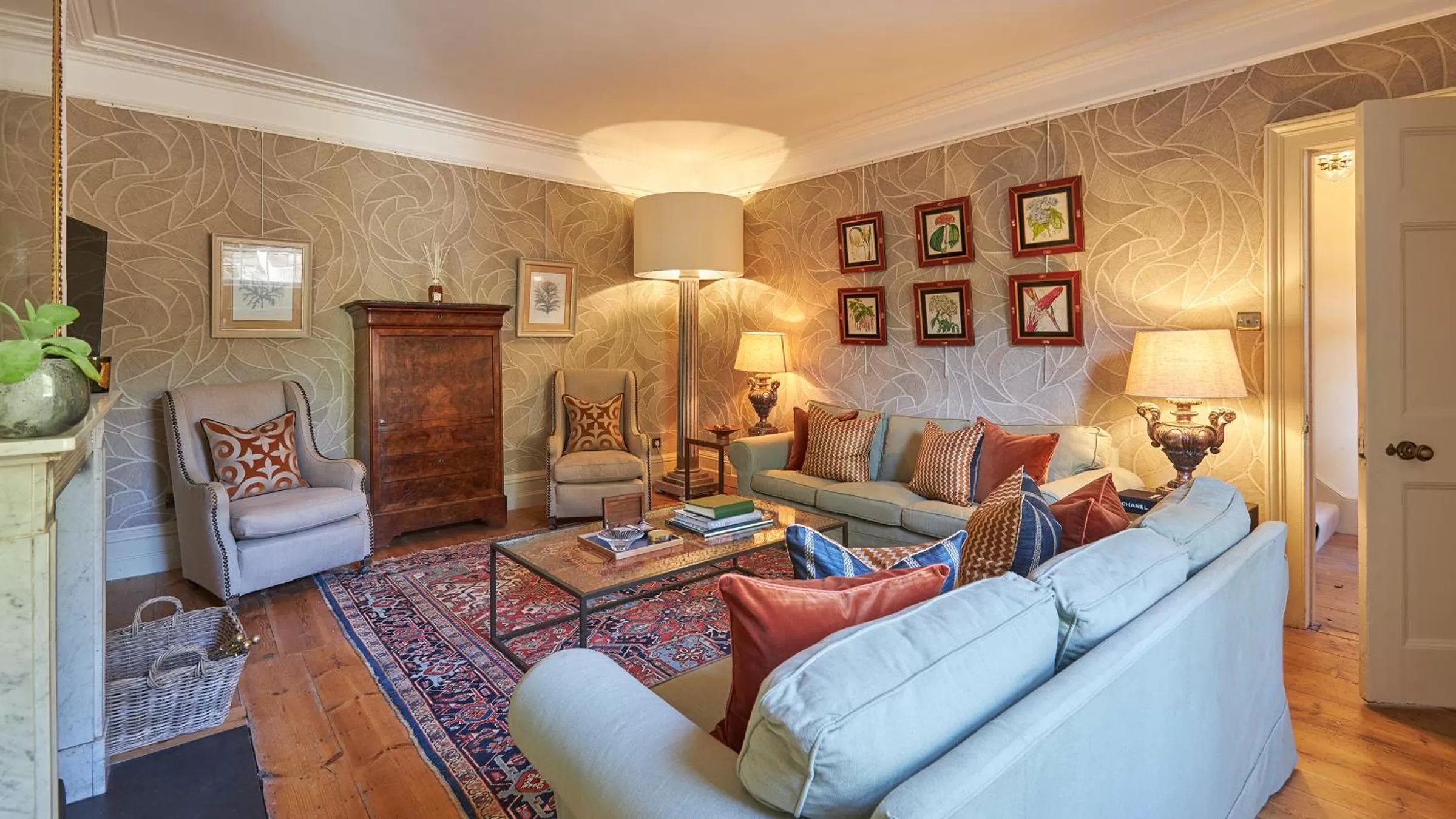 Living room in The Angel Inn, Petworth