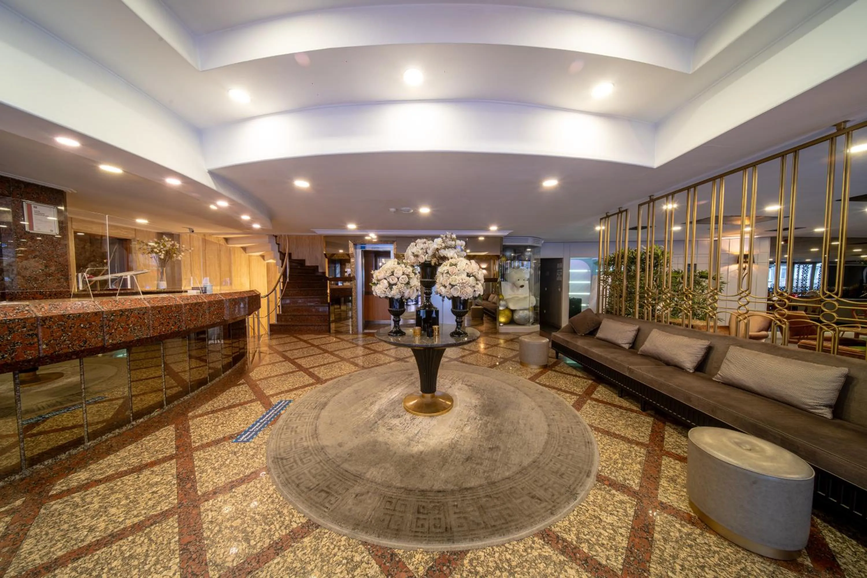 Lobby or reception in All Seasons Hotel