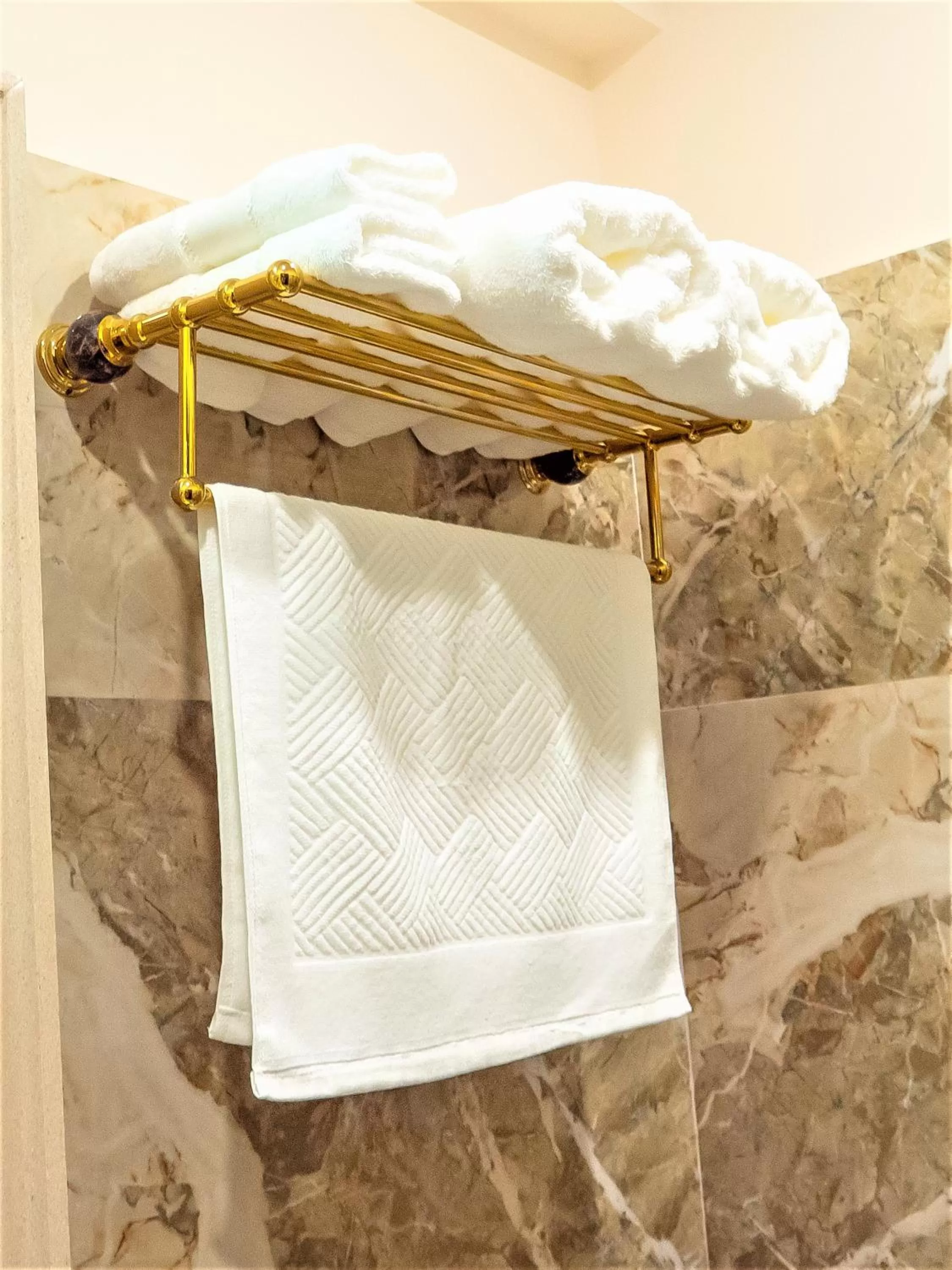 Bathroom in Hotel Boka