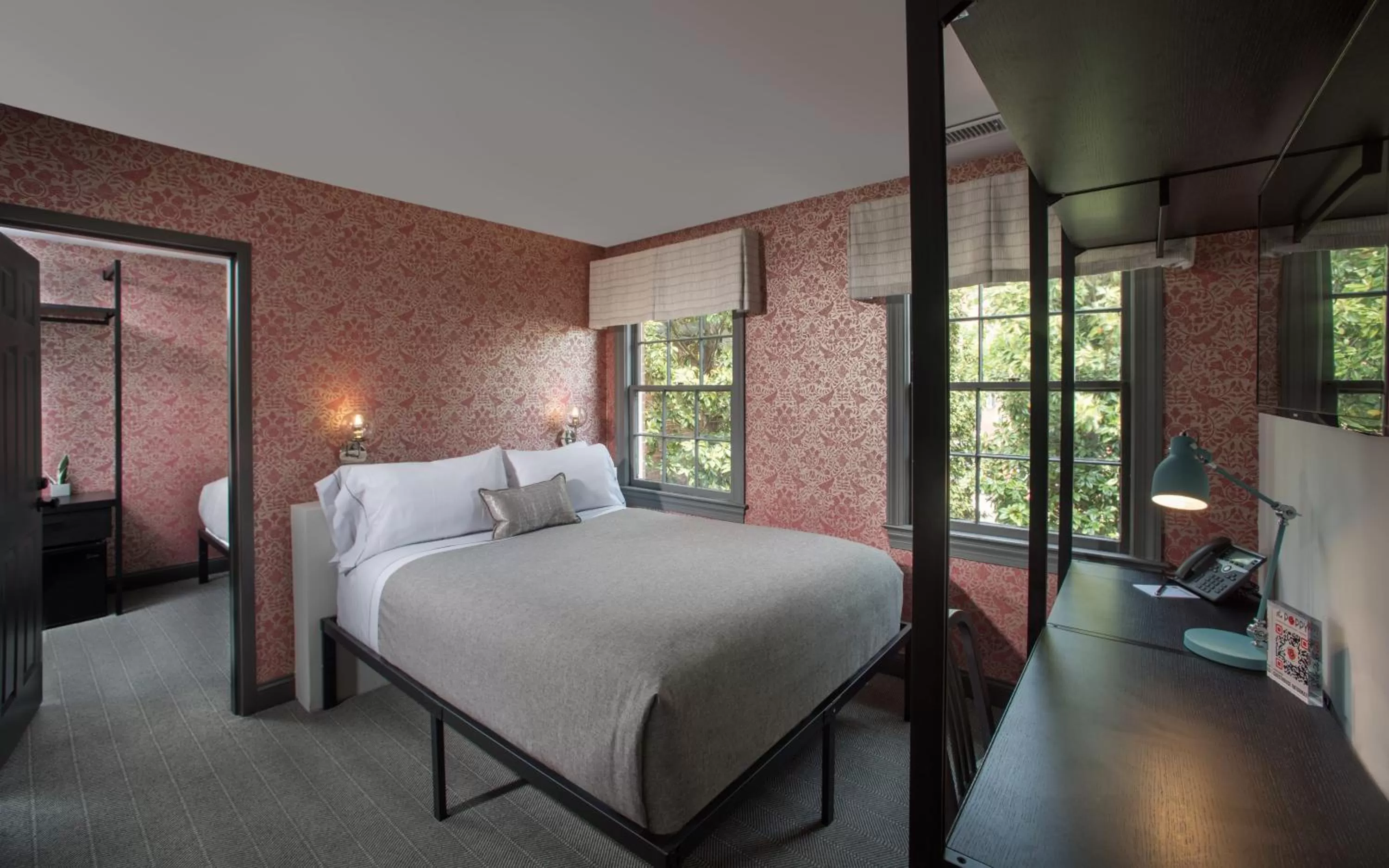 Bed in The Poppy Georgetown Guesthouse and Gardens