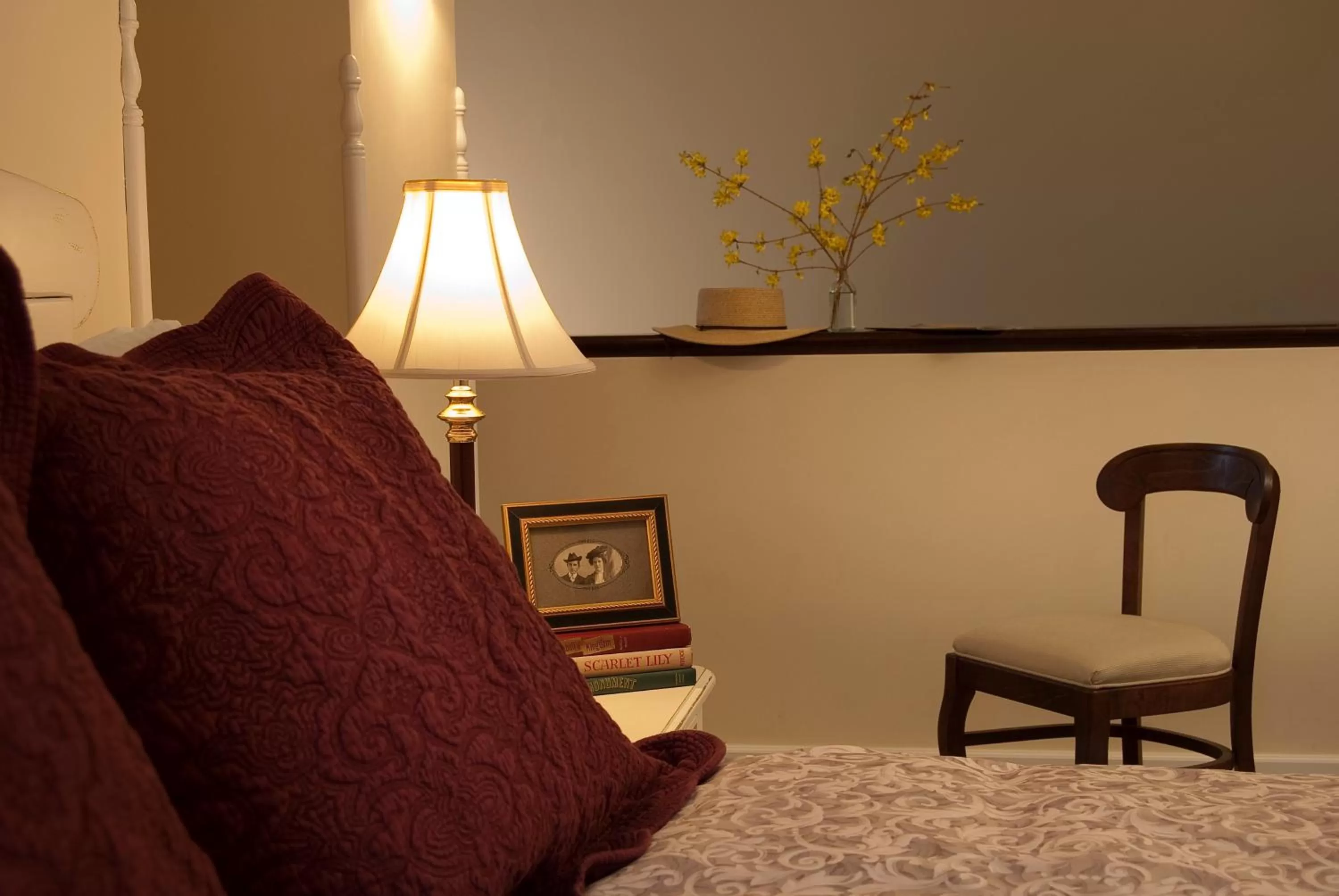 Bedroom in Eagle Harbor Inn