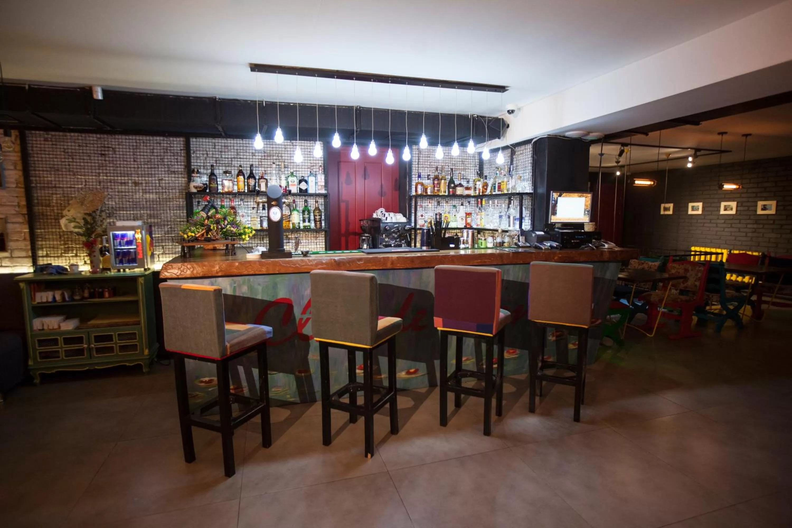 Restaurant/places to eat in Art Hotel Claude Monet