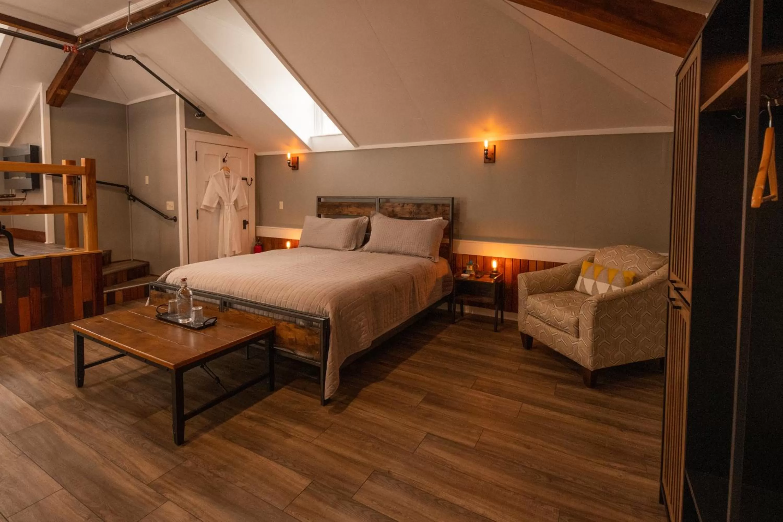 Bed in Cartier Mansion