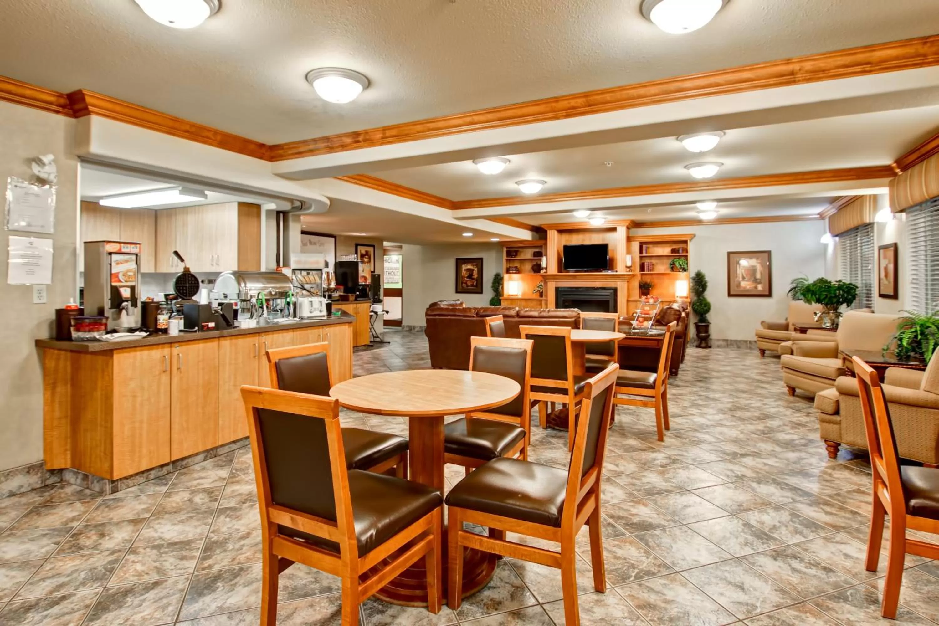 Coffee/tea facilities in Ramada by Wyndham Ponoka