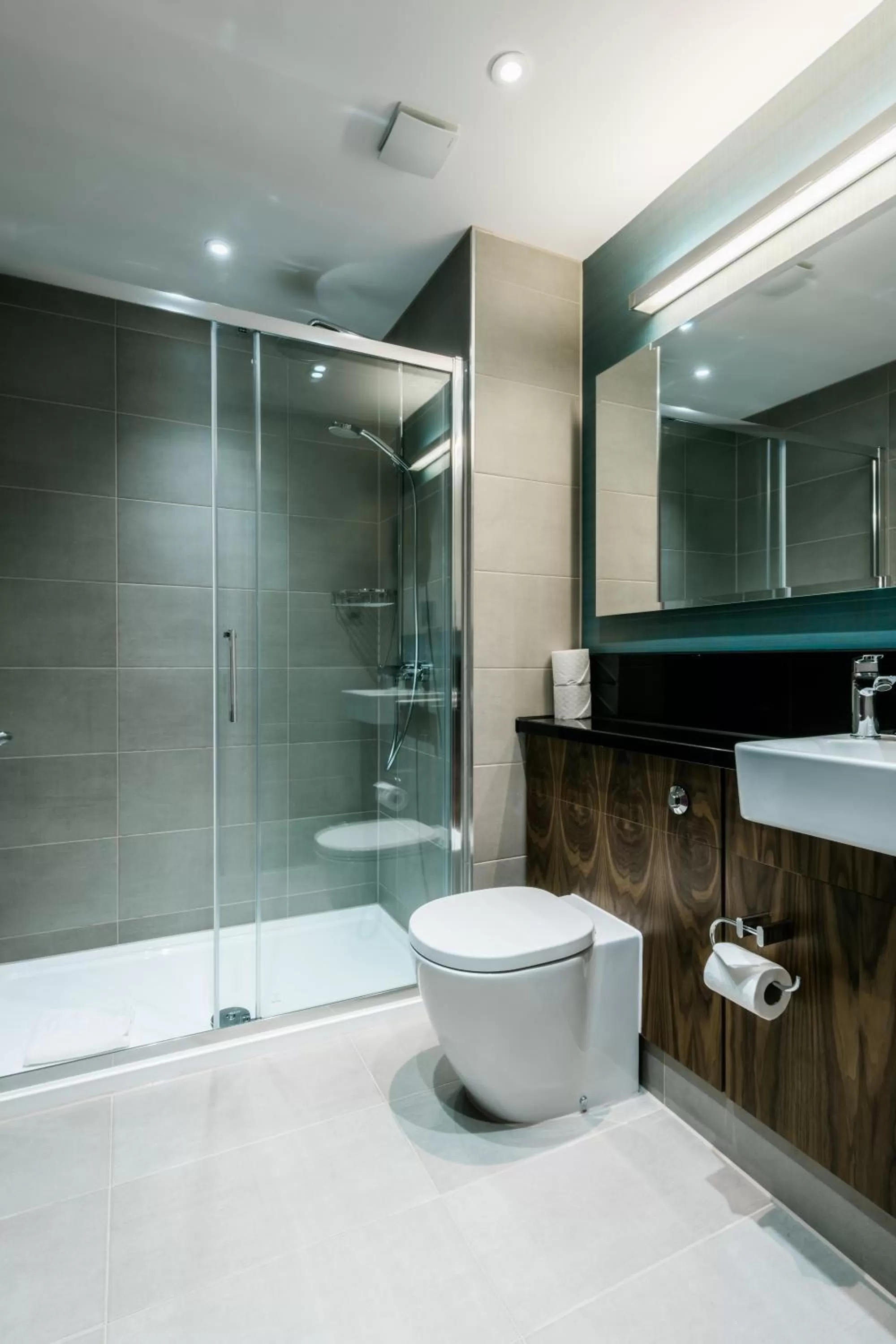 Shower in The Place Hotel