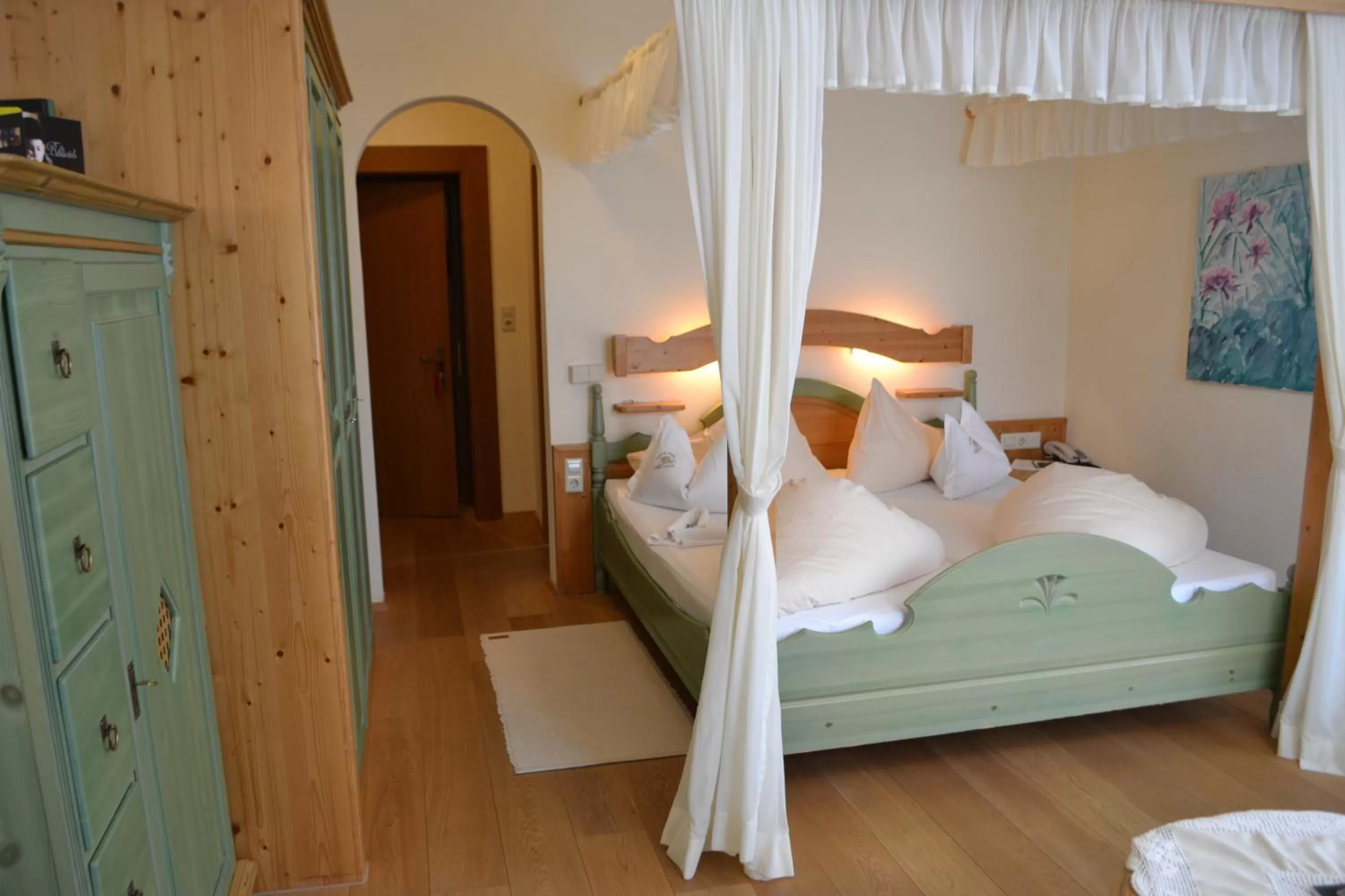 Bed in Hotel Schloss Lerchenhof