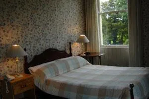 Bed in Woodhill House