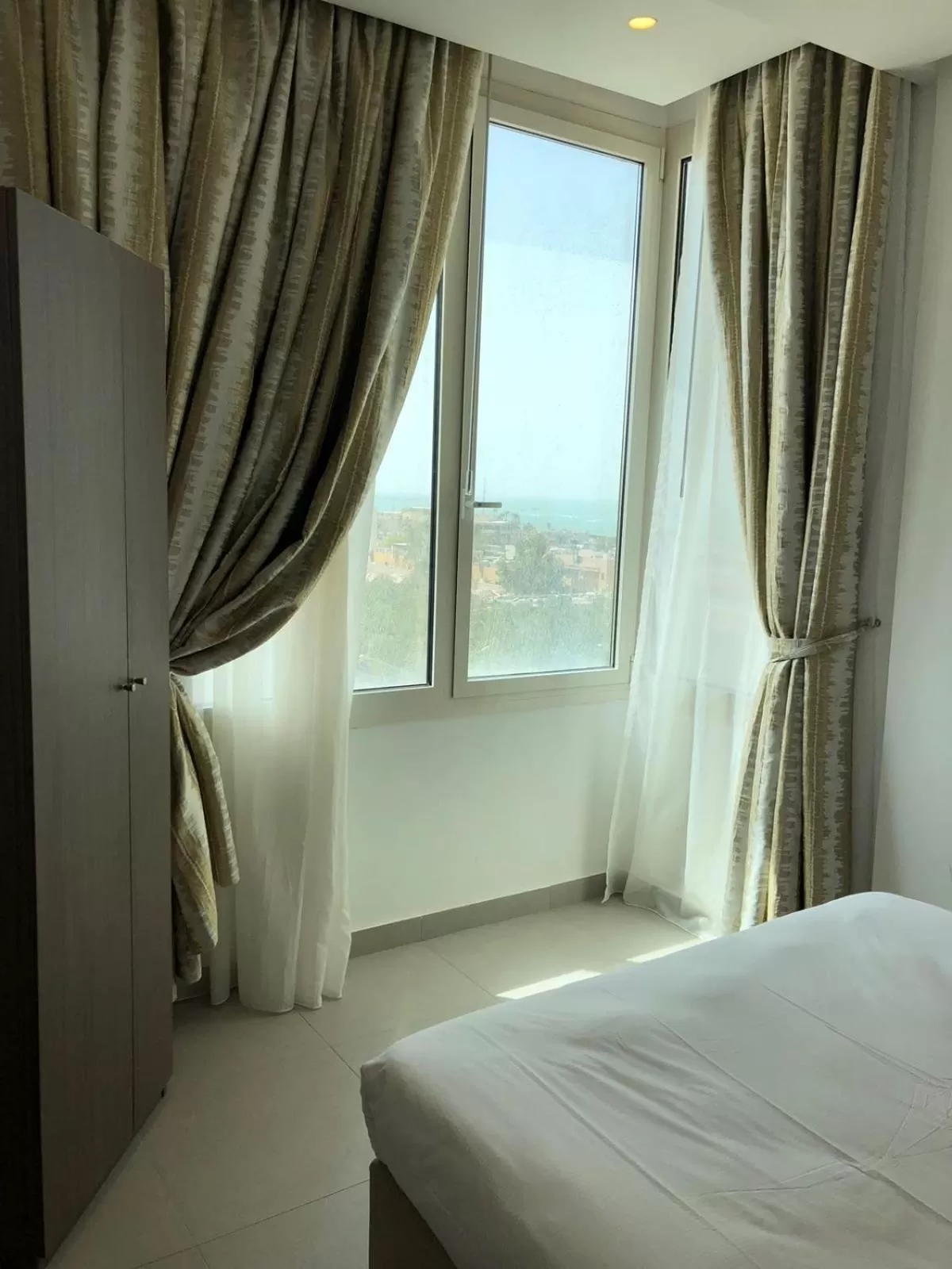 Day, Bed in Sedra Residence