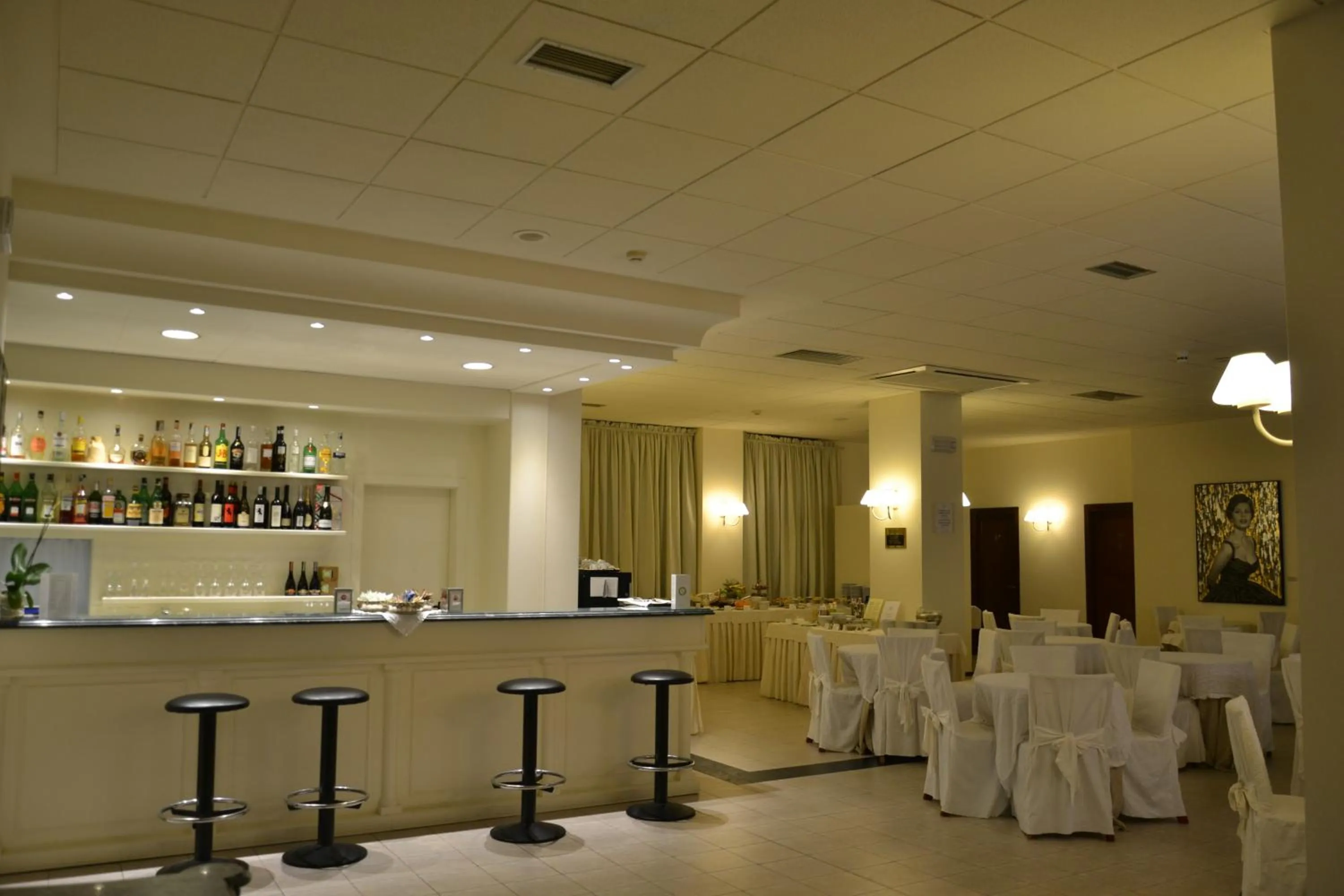 Lounge or bar in Hotel Mamiani & Relaxing Spa Urbino