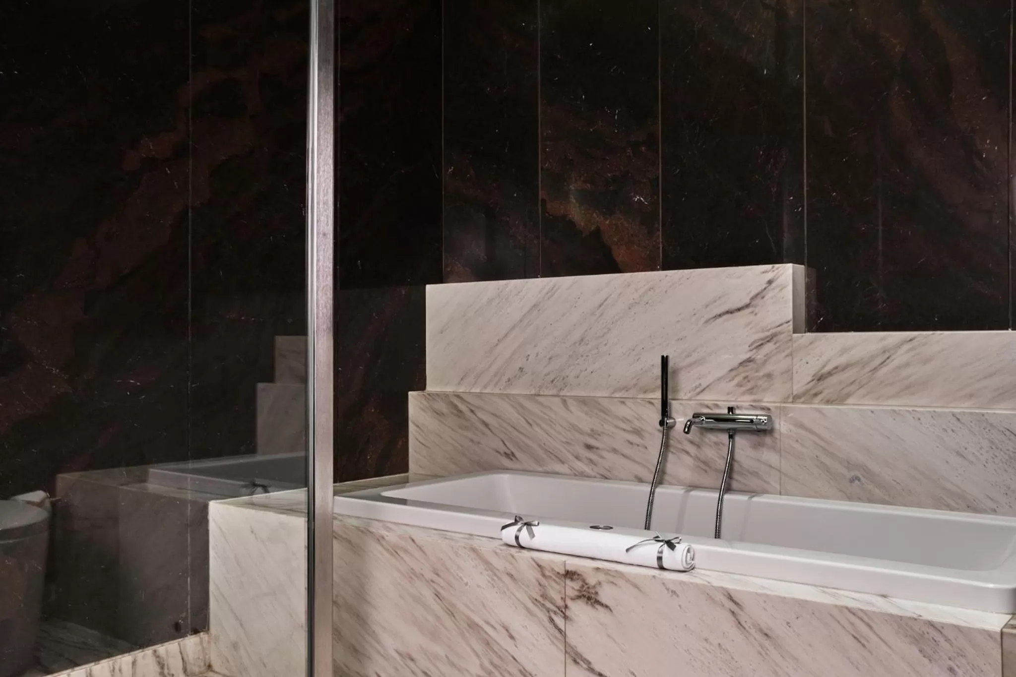 Bathroom in Hotel Monopol