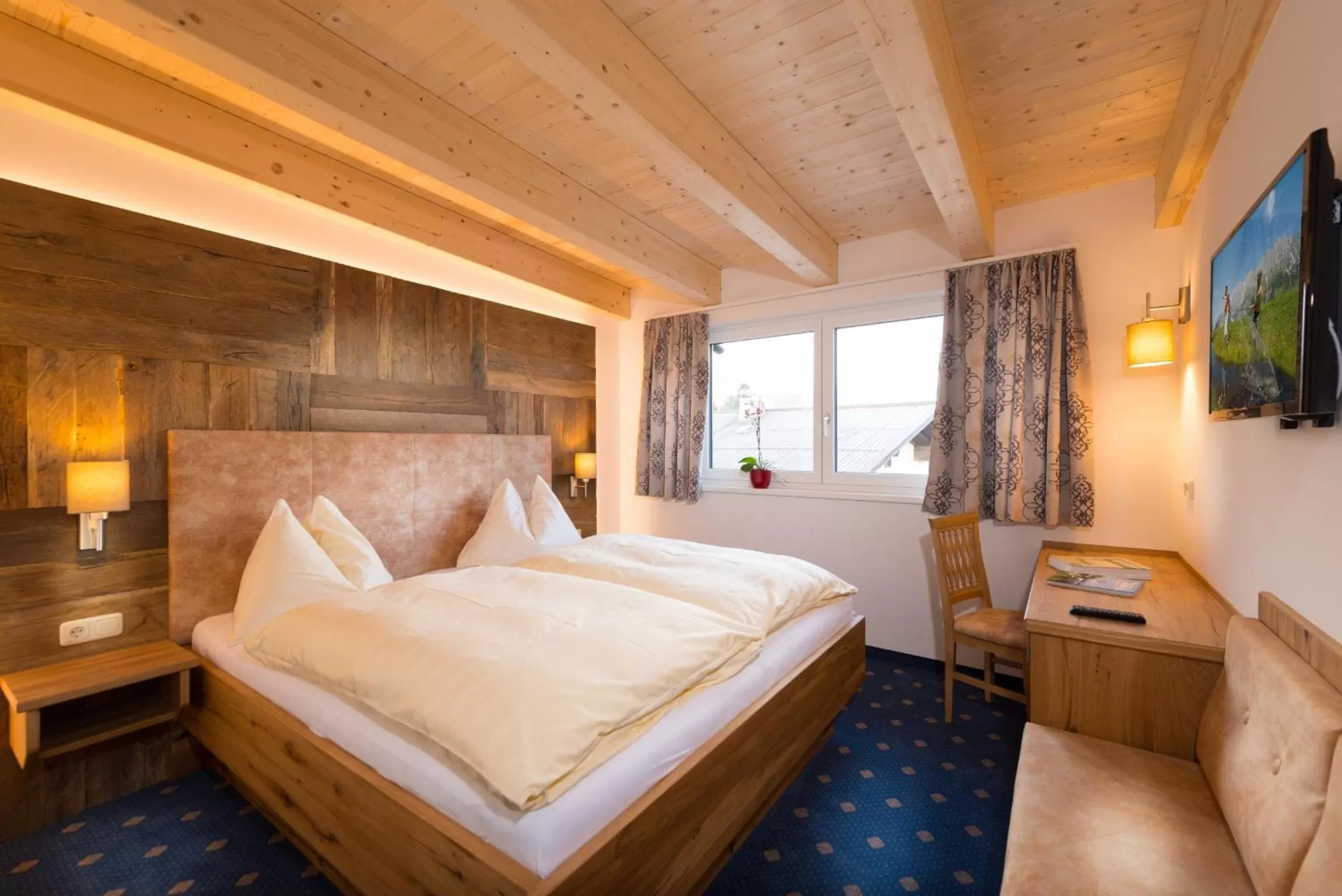 Bedroom, Bed in Hotel Quehenberger