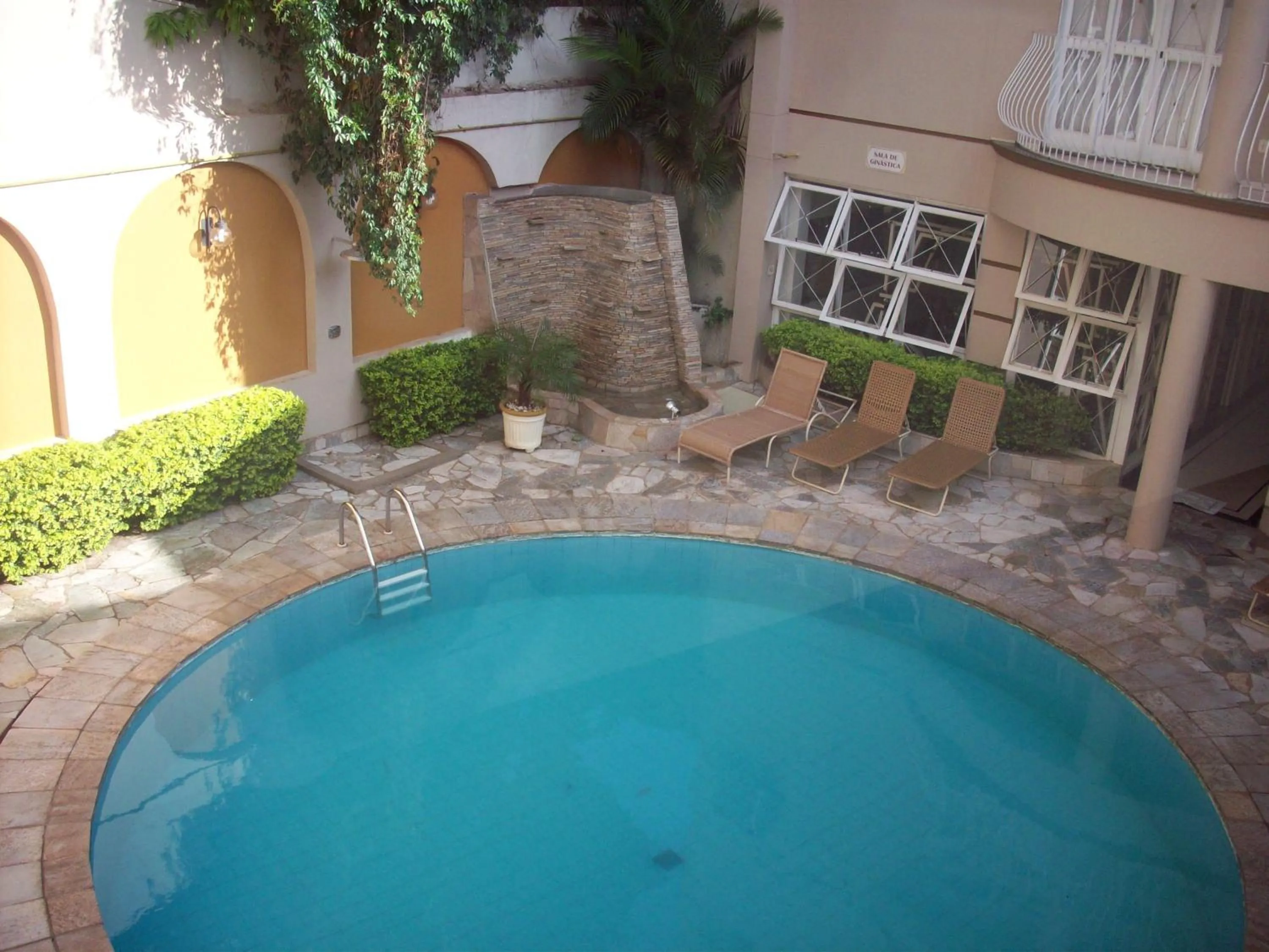 Swimming pool in Tamareiras Park Hotel