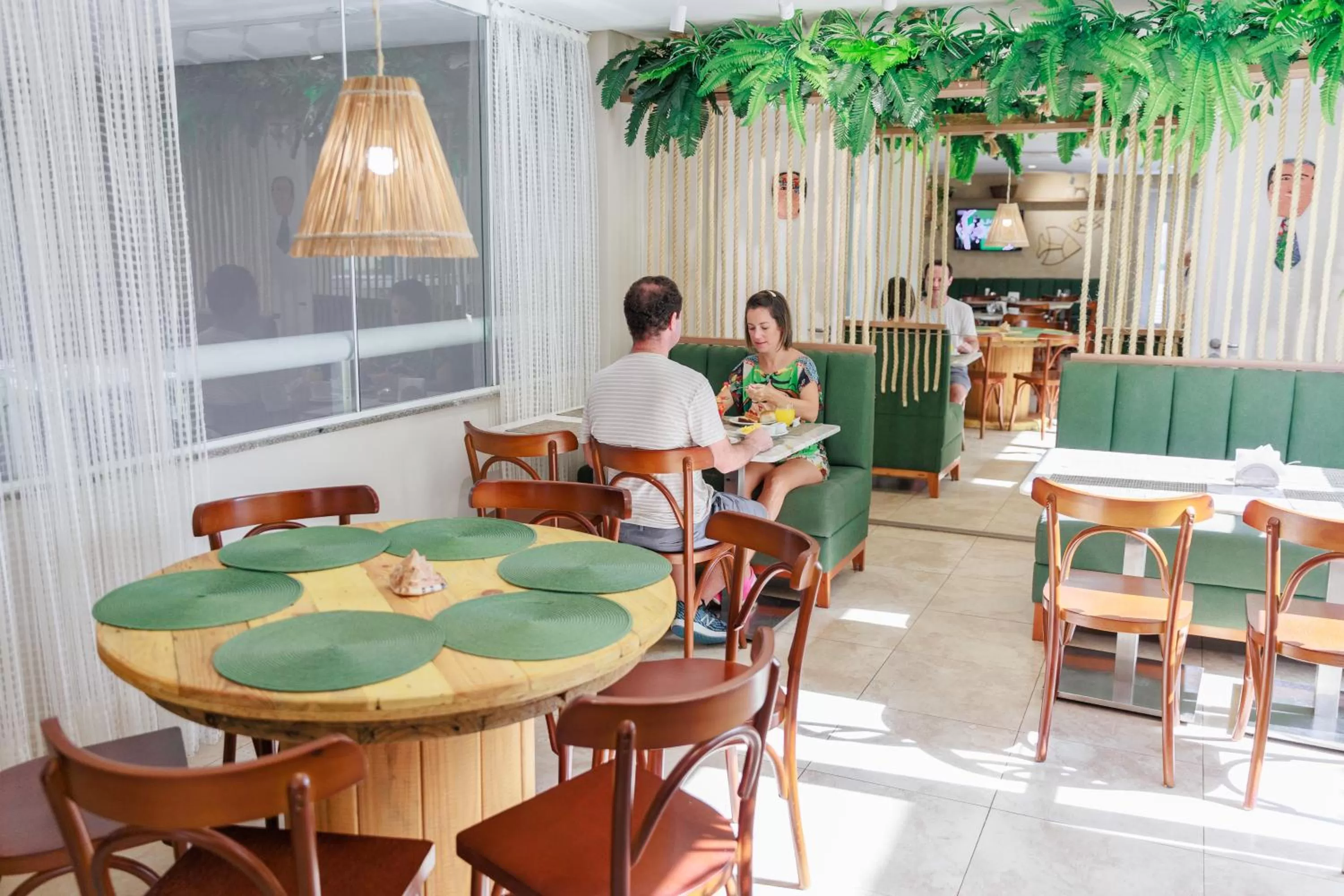 Restaurant/places to eat in Atlantic Palace Apart-Hotel